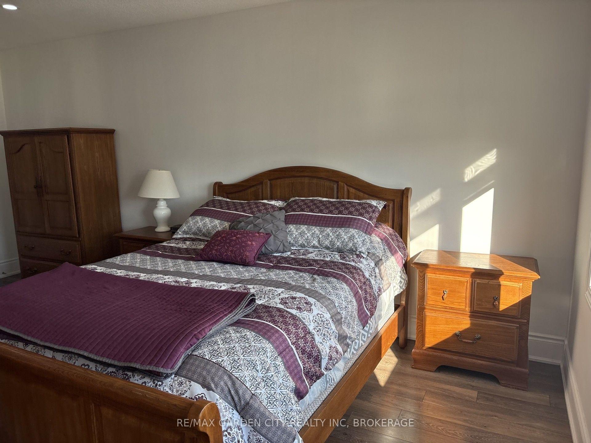 Photo 18 of 39 Sunset Way, Thorold, Rolling Meadows — HOMEH