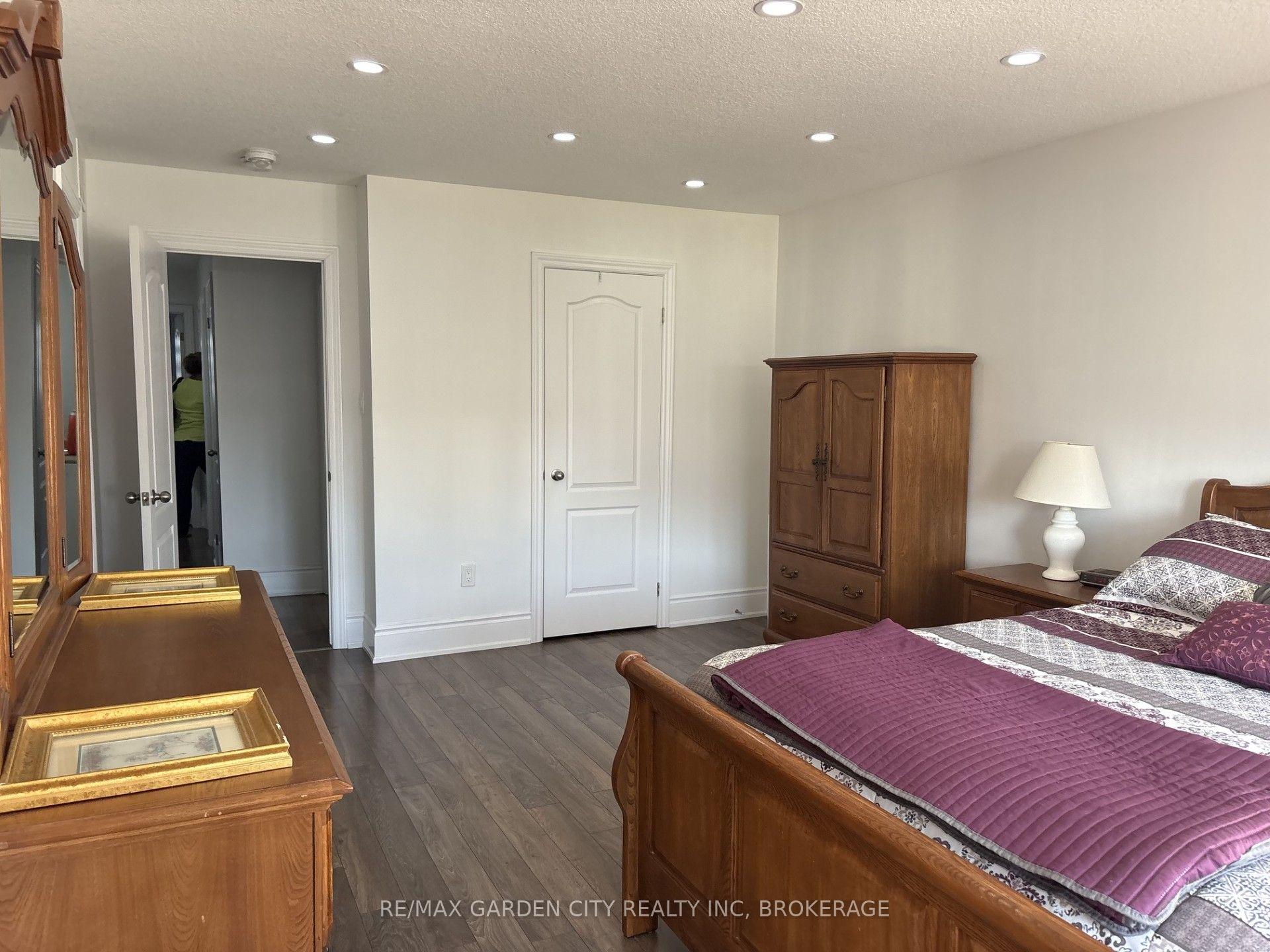 Photo 19 of 39 Sunset Way, Thorold, Rolling Meadows — HOMEH