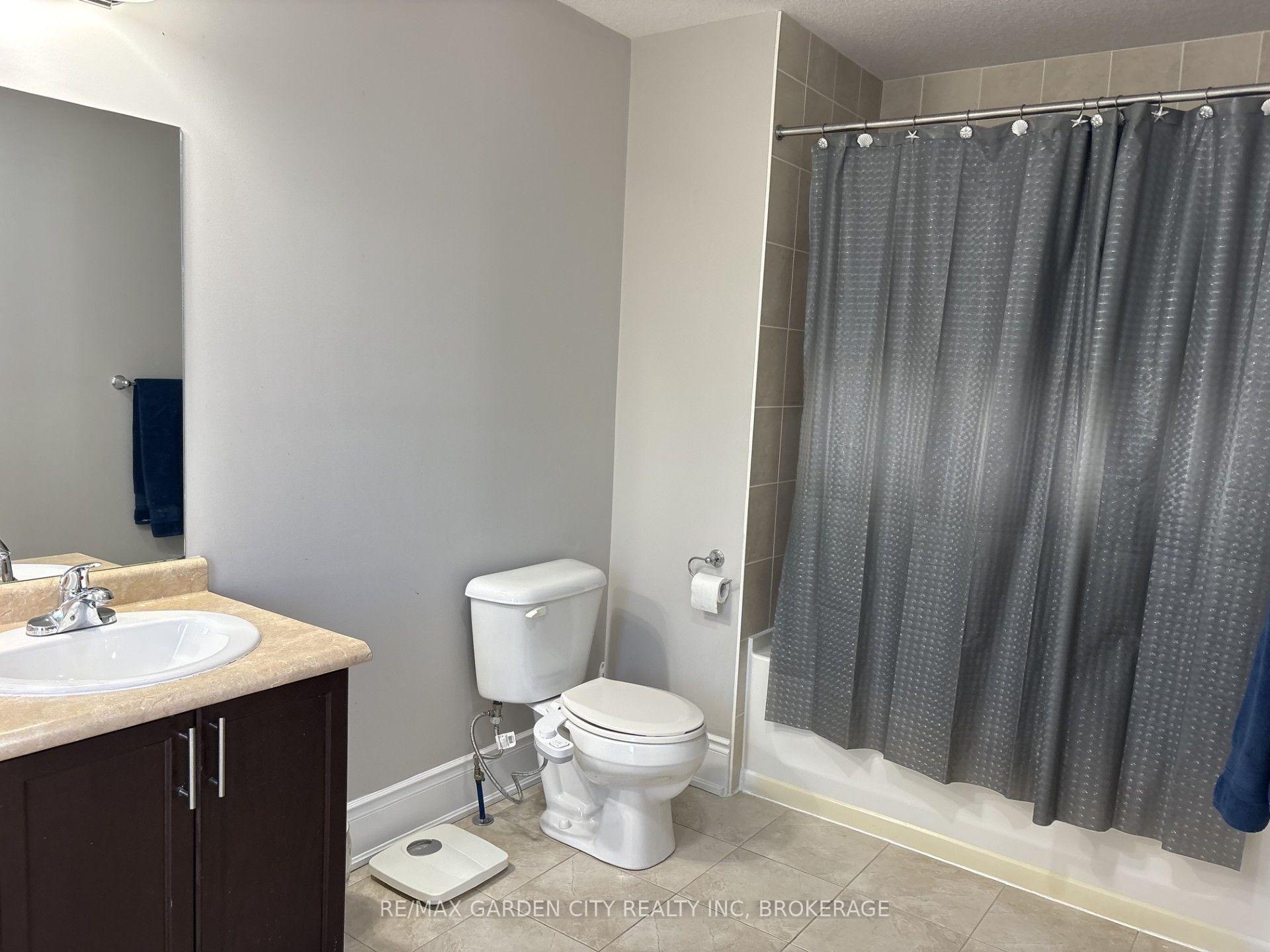 Photo 22 of 39 Sunset Way, Thorold, Rolling Meadows — HOMEH