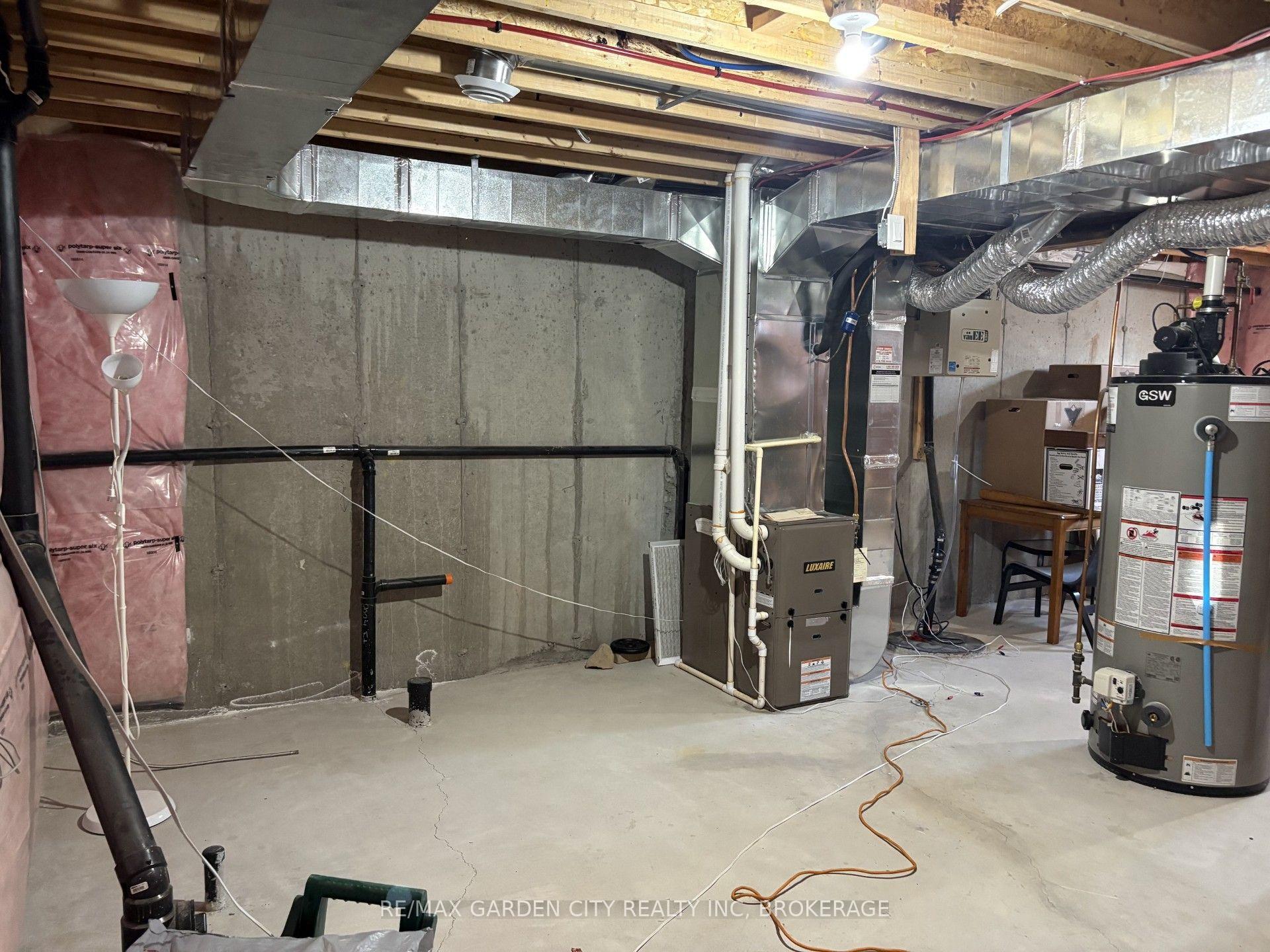 Photo 28 of 39 Sunset Way, Thorold, Rolling Meadows — HOMEH