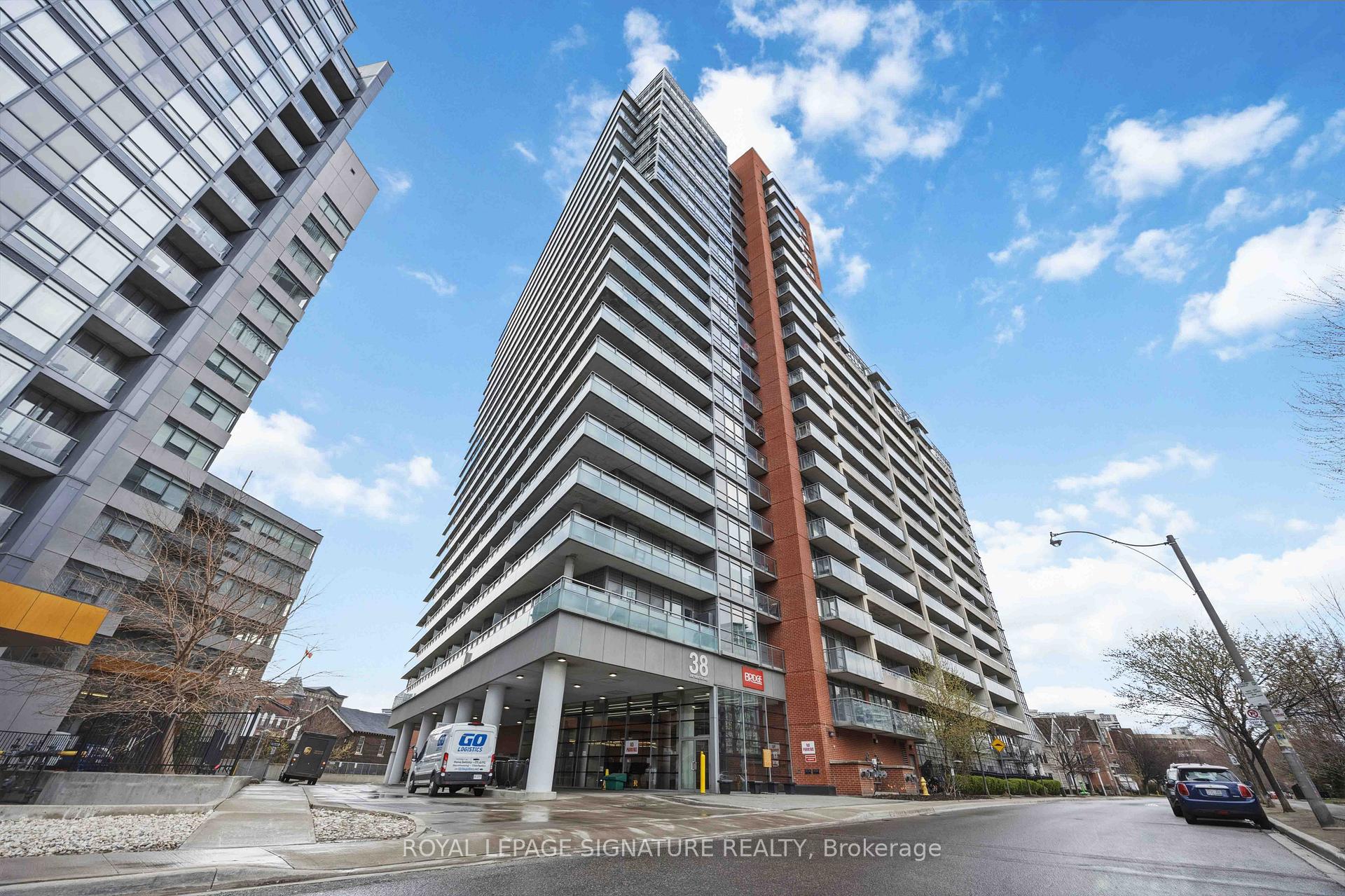 Photo 2 of Unit 1625, 38 Joe Shuster Way, Toronto, South Parkdale — HOMEH