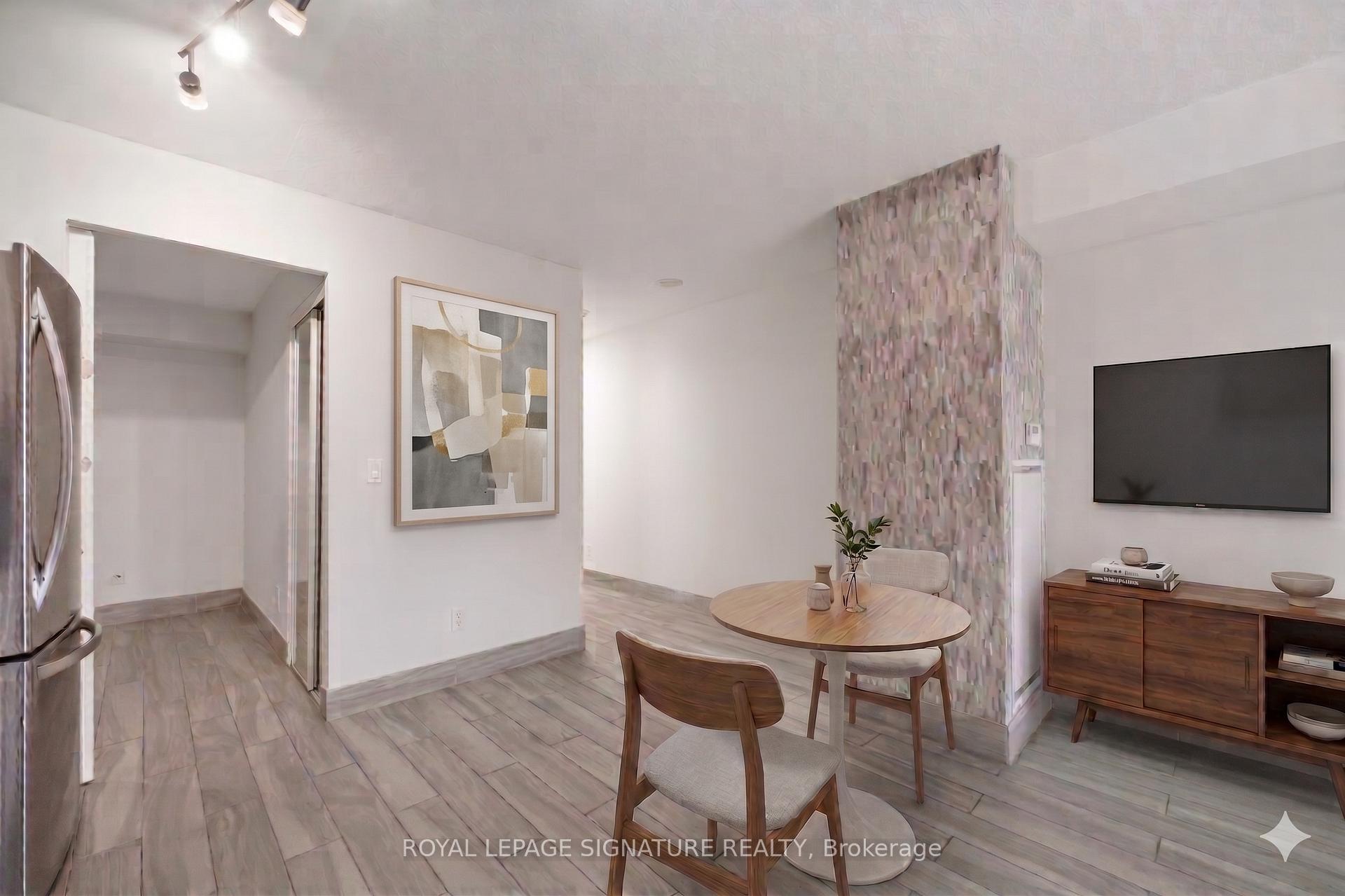Photo 8 of Unit 1625, 38 Joe Shuster Way, Toronto, South Parkdale — HOMEH