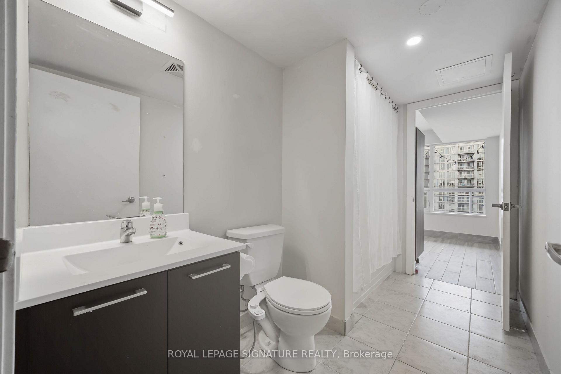 Photo 31 of Unit 1625, 38 Joe Shuster Way, Toronto, South Parkdale — HOMEH