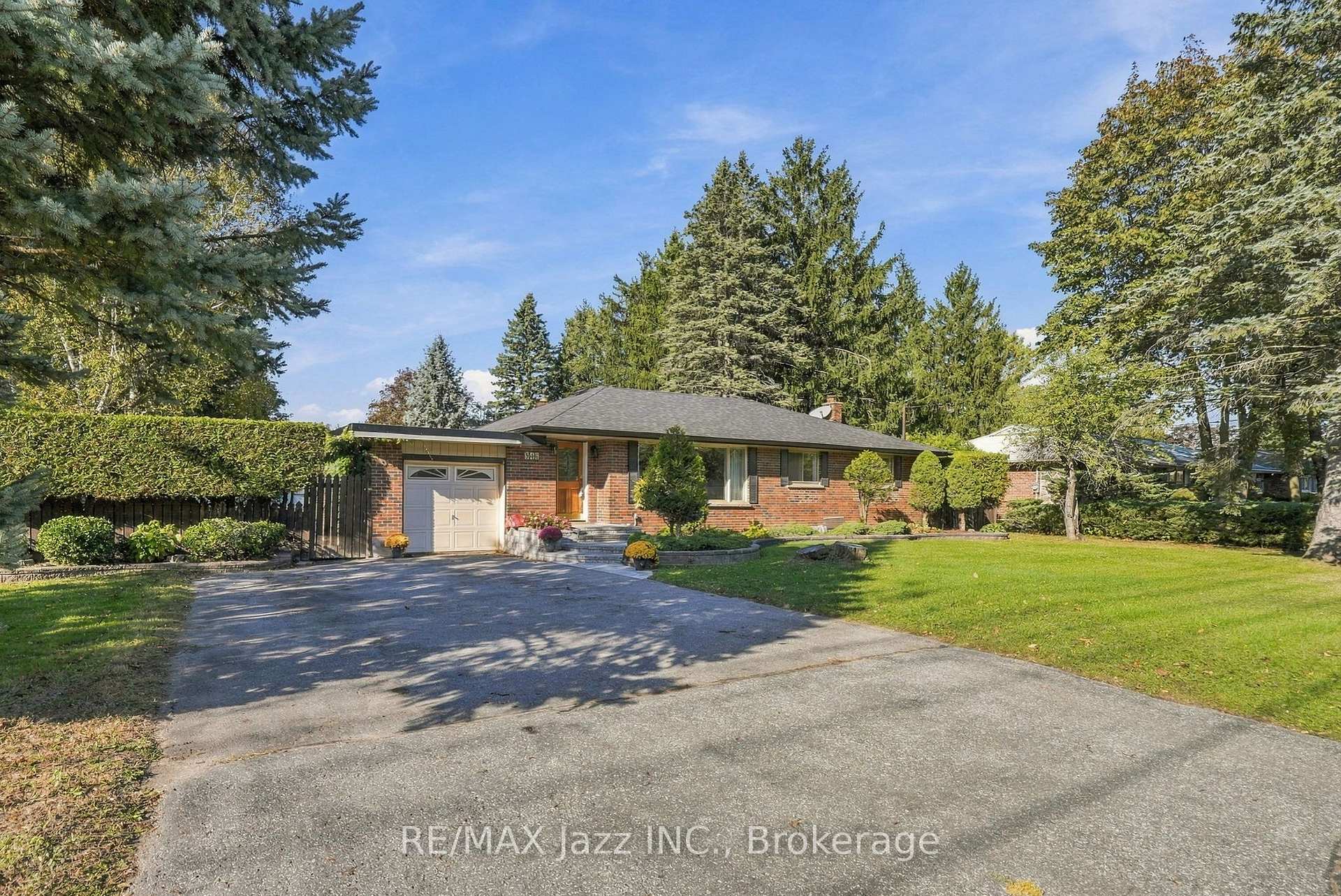 Photo 2 of 346 Conlin Road E, Oshawa, Kedron — HOMEH