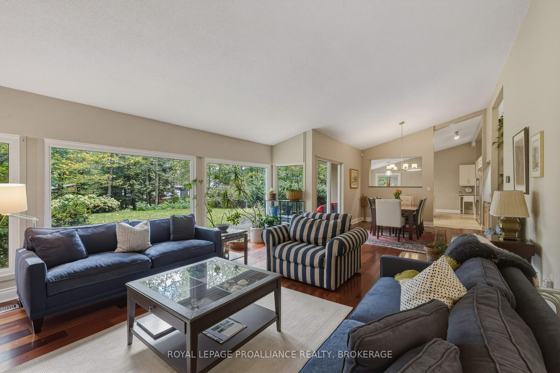 Photo 16 of 27 Riverside Drive, Kingston, Kingston East (Incl CFB Kingston) — HOMEH