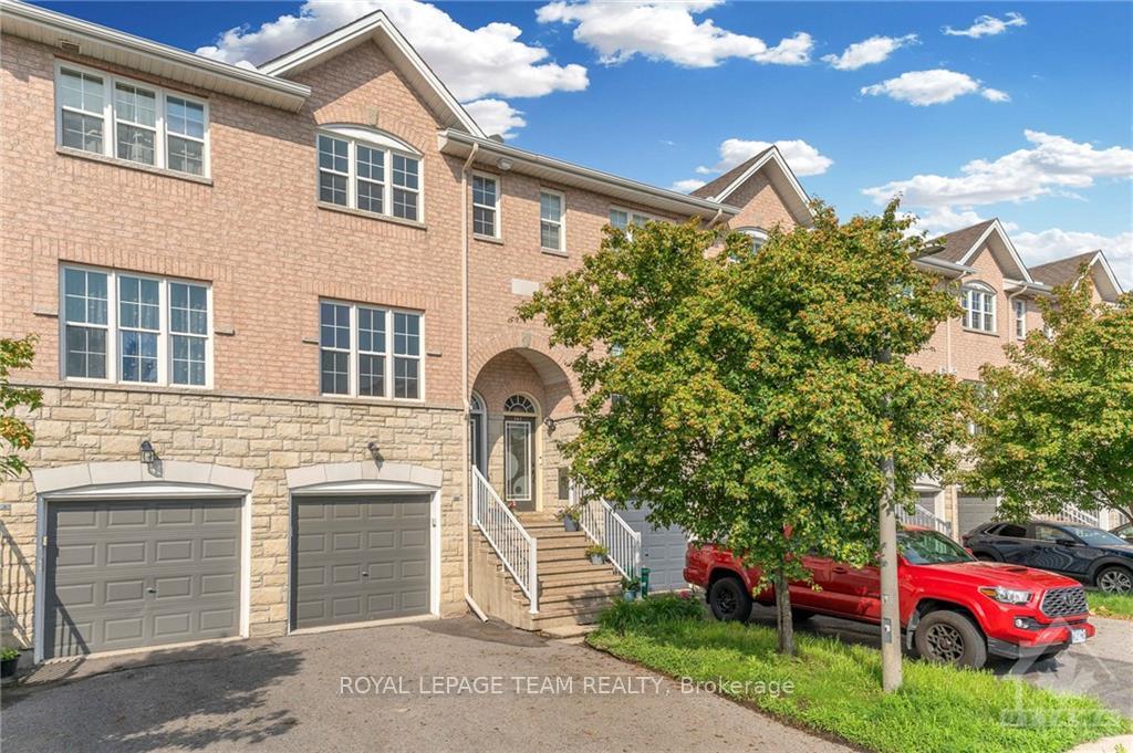 Photo 2 of 159 Scout Street, Ottawa, Central Park — HOMEH