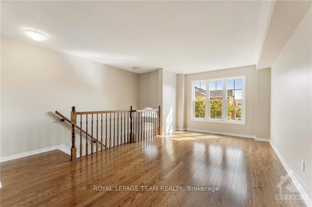 Photo 6 of 159 Scout Street, Ottawa, Central Park — HOMEH