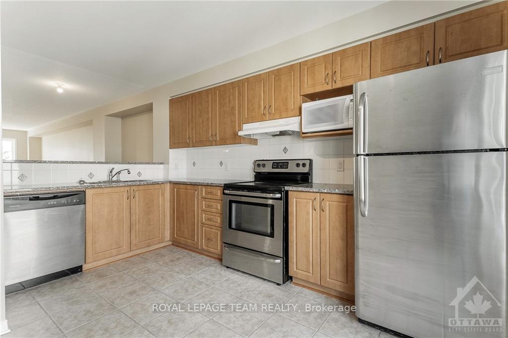 Photo 10 of 159 Scout Street, Ottawa, Central Park — HOMEH