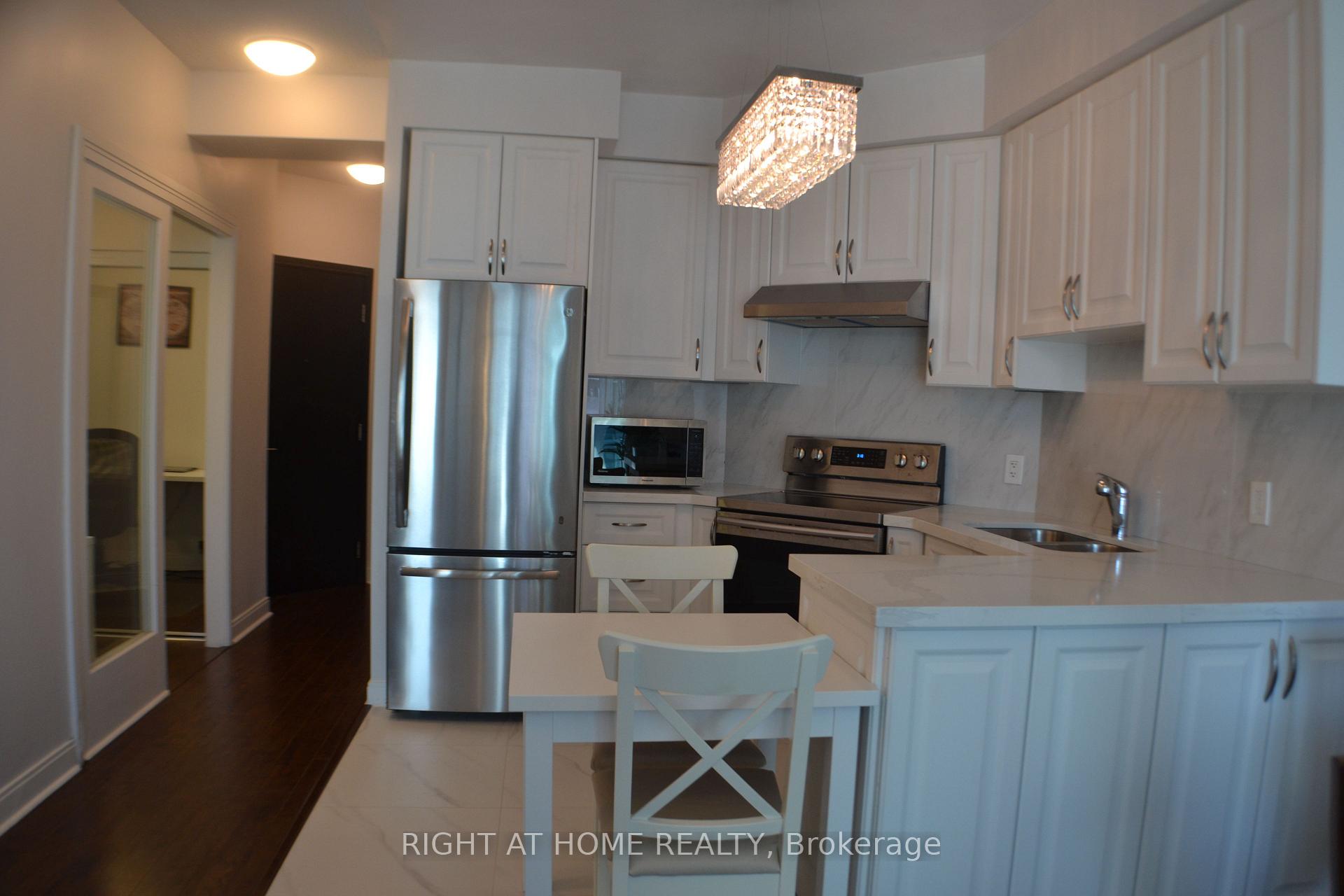 Photo 5 of Unit 1508, 80 Absolute Avenue, Mississauga, City Centre — HOMEH