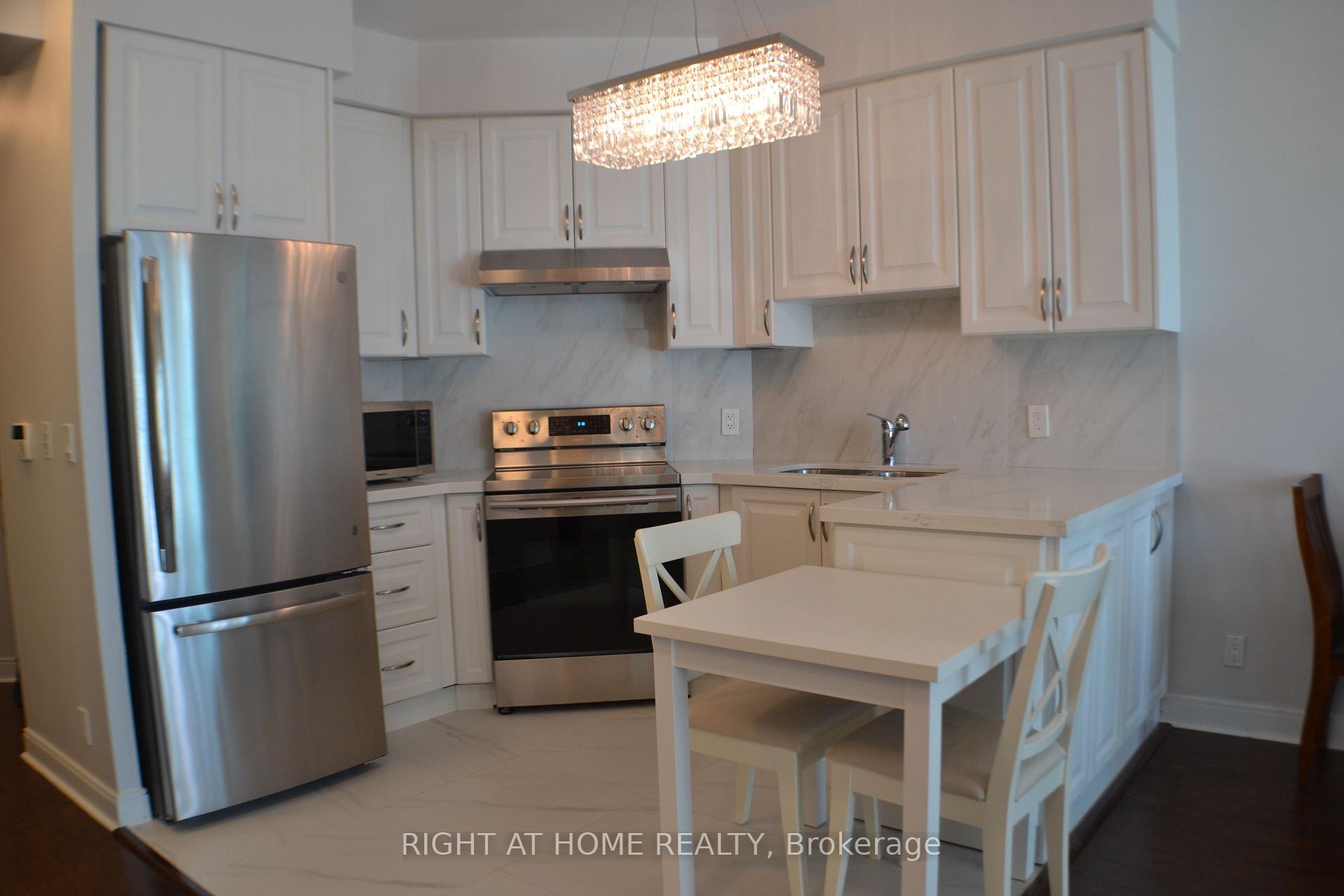 Photo 6 of Unit 1508, 80 Absolute Avenue, Mississauga, City Centre — HOMEH