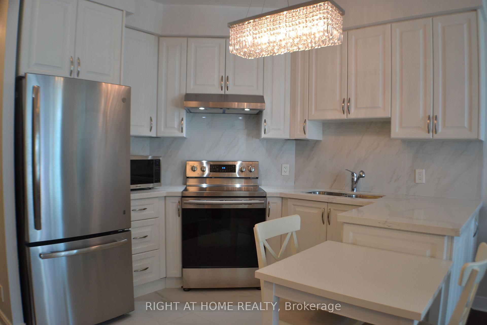 Photo 7 of Unit 1508, 80 Absolute Avenue, Mississauga, City Centre — HOMEH
