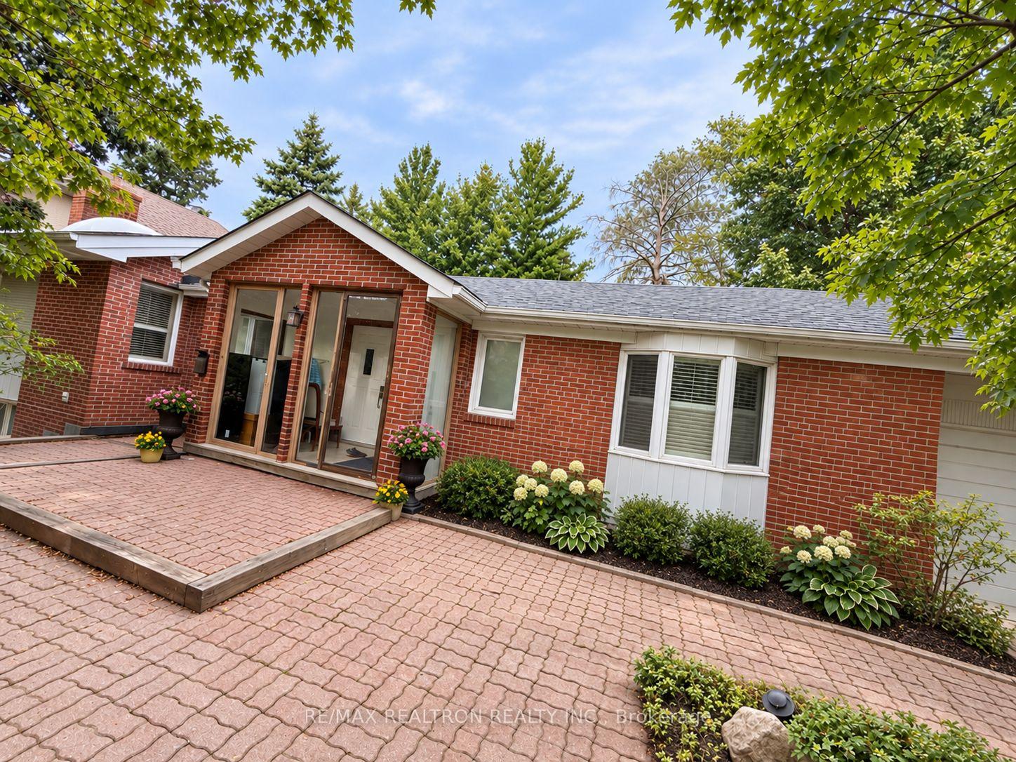 Photo 2 of 97 Estelle Avenue, North York, Willowdale East — HOMEH