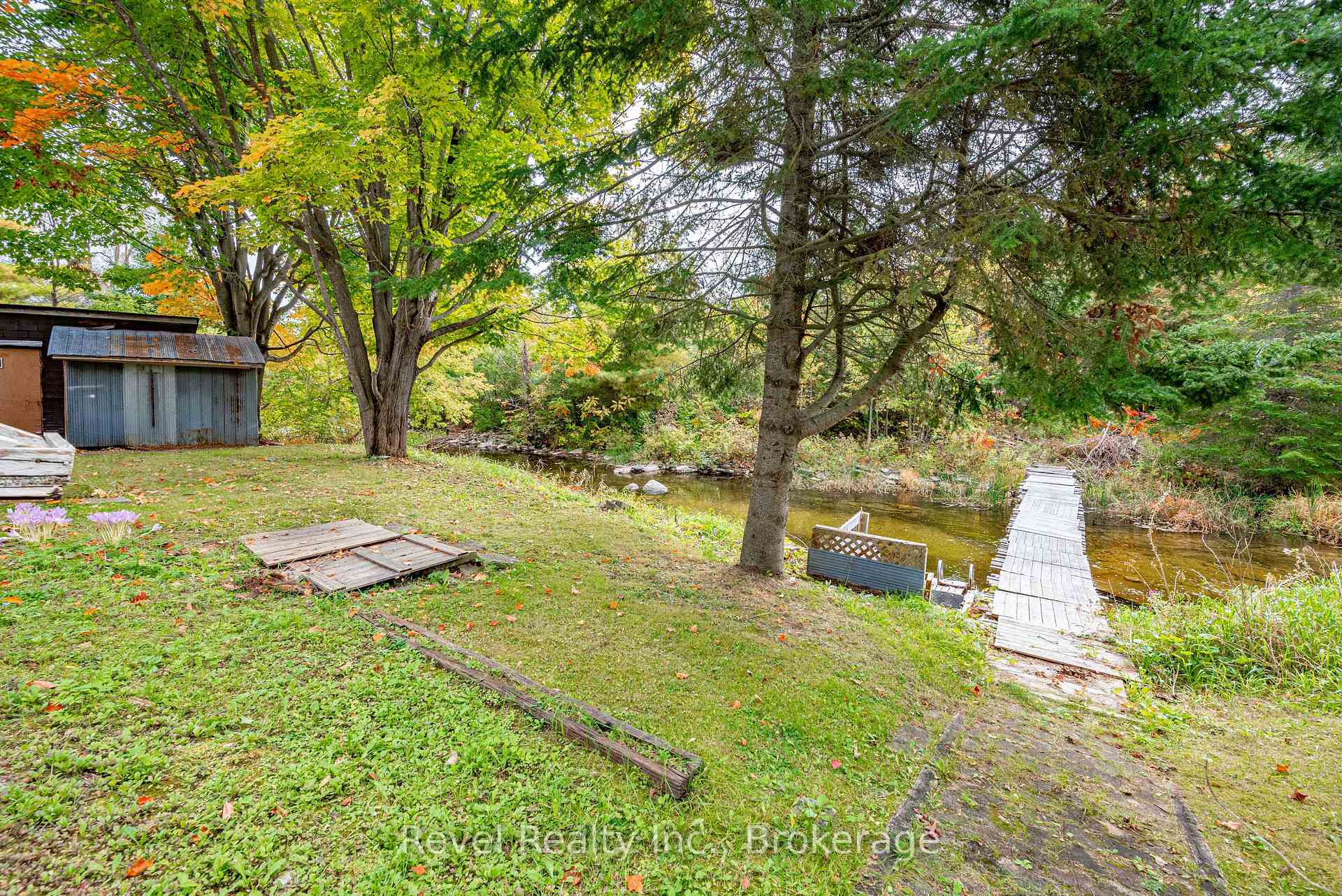 Photo 6 of 14 Richmond Street E, Kawartha Lakes, Bexley — HOMEH