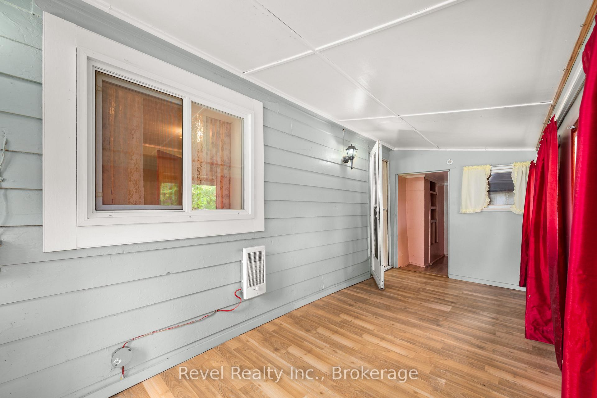 Photo 15 of 14 Richmond Street E, Kawartha Lakes, Bexley — HOMEH