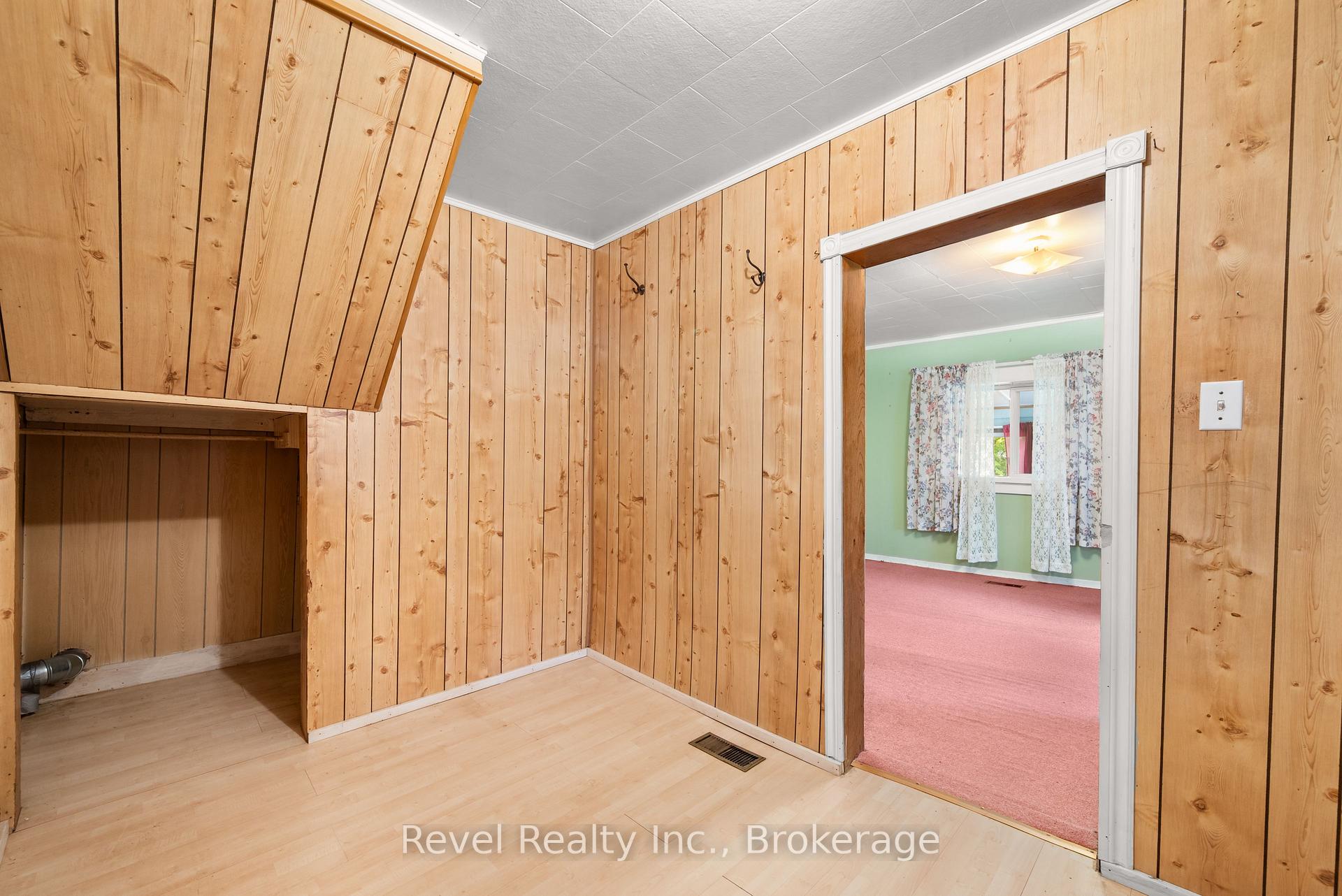 Photo 26 of 14 Richmond Street E, Kawartha Lakes, Bexley — HOMEH