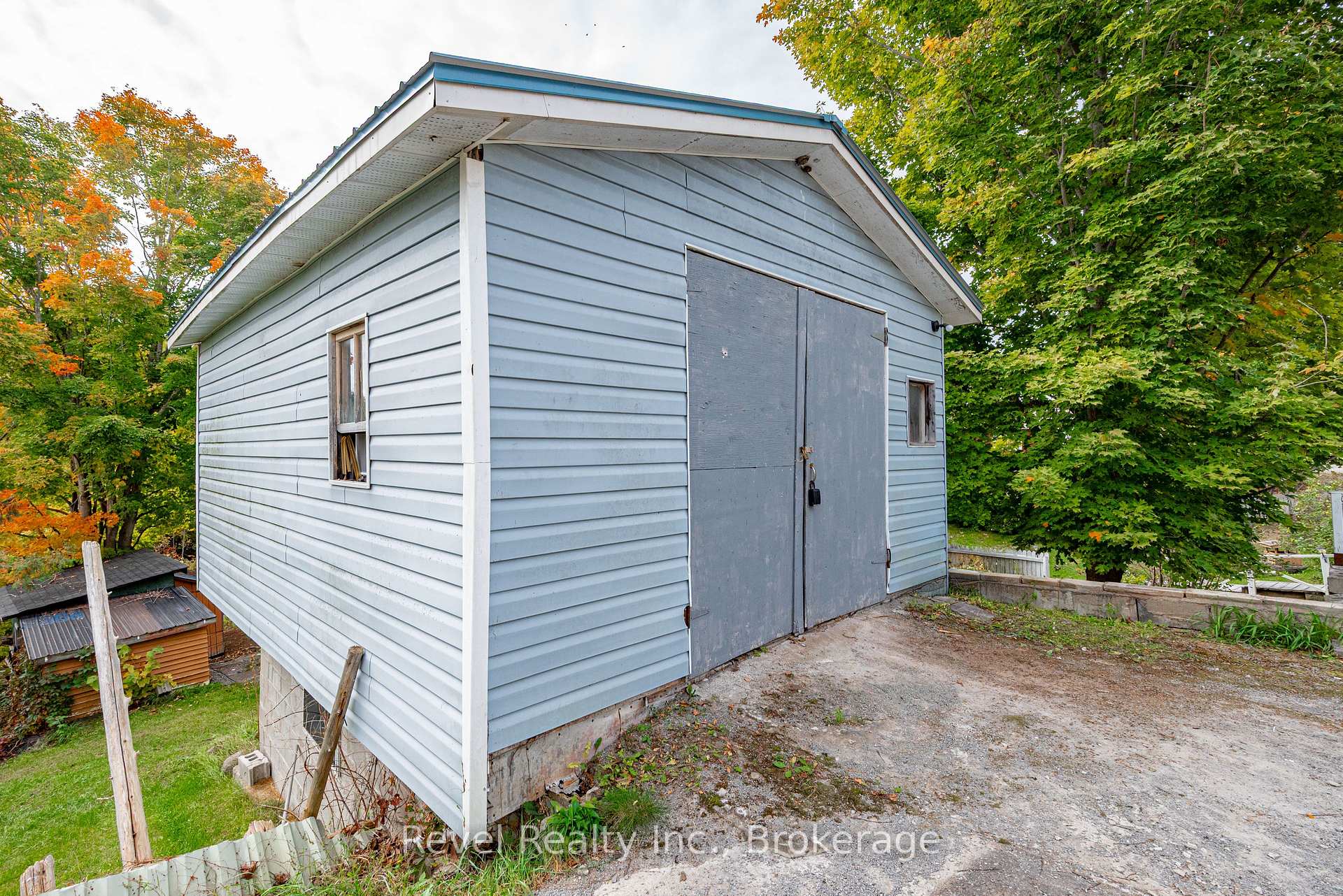 Photo 37 of 14 Richmond Street E, Kawartha Lakes, Bexley — HOMEH