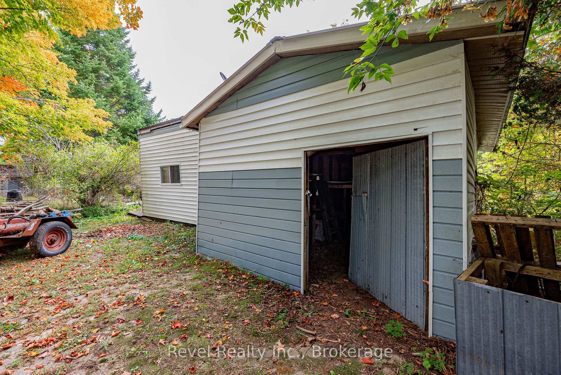 Photo 39 of 14 Richmond Street E, Kawartha Lakes, Bexley — HOMEH