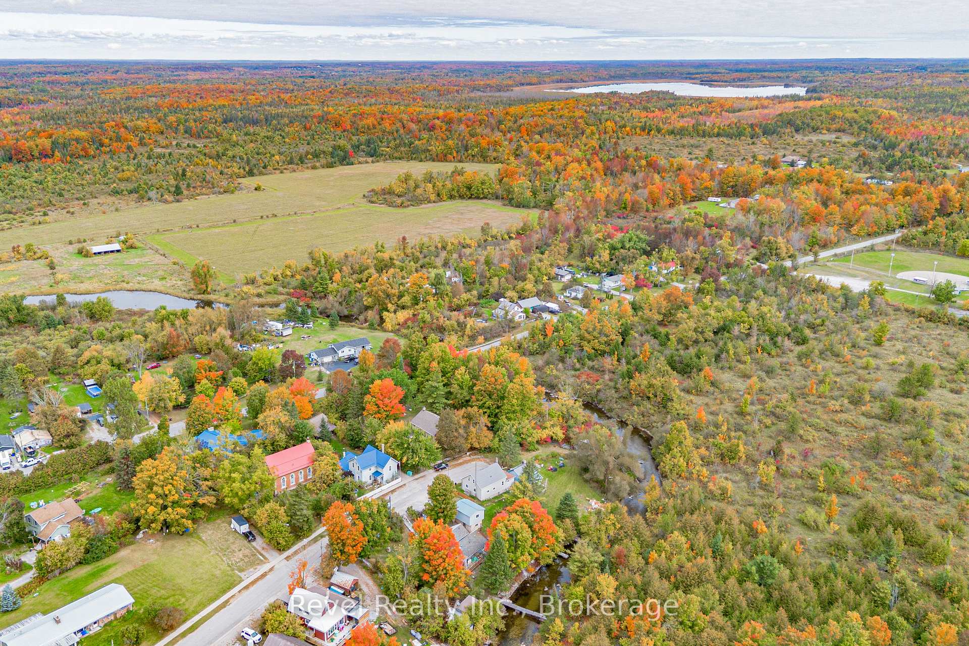 Photo 46 of 14 Richmond Street E, Kawartha Lakes, Bexley — HOMEH