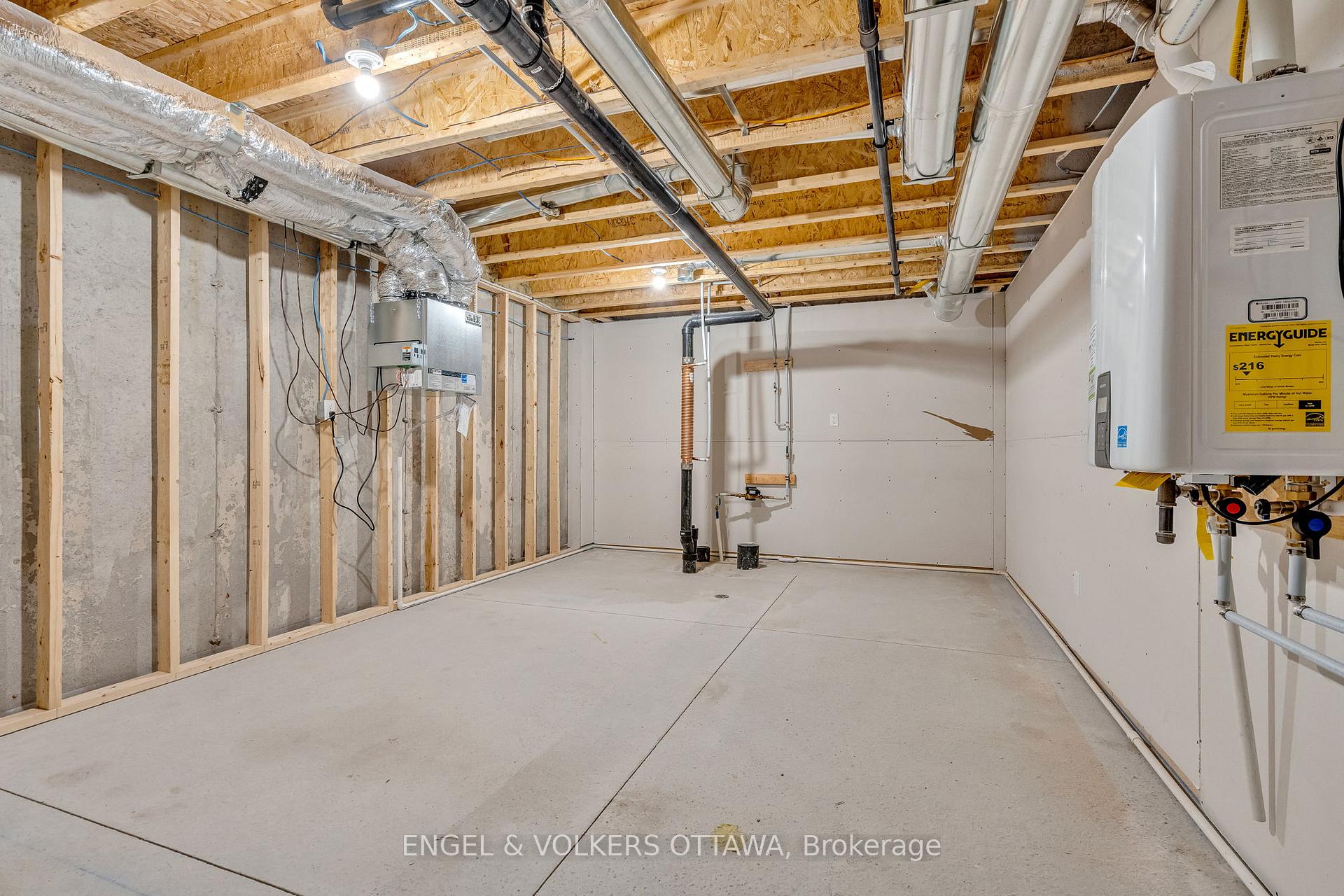 Photo 26 of 102 Seabert Drive, Arnprior, Arnprior — HOMEH