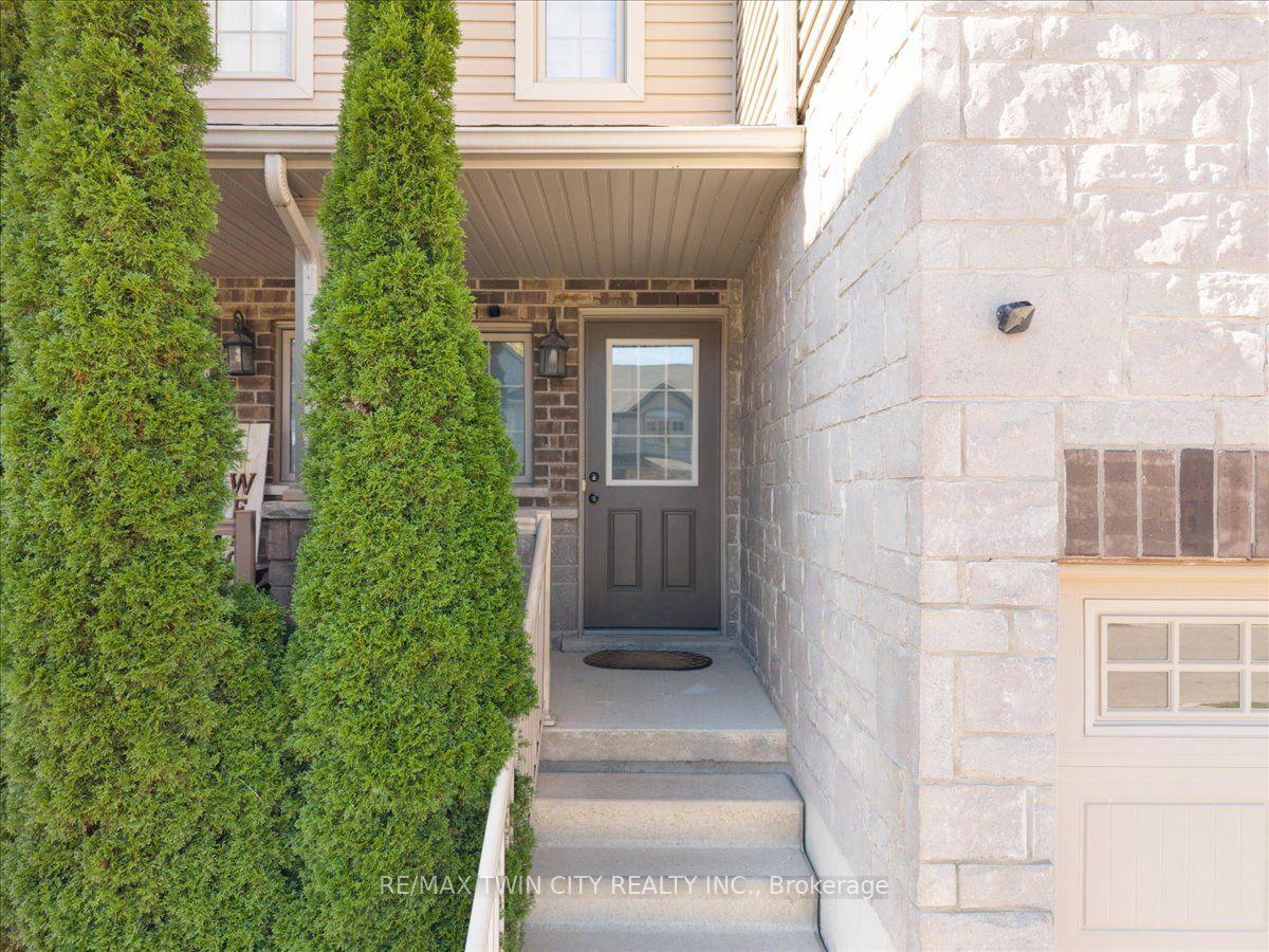 Photo 2 of 72 Meadowridge Street, Kitchener, Doon South — HOMEH