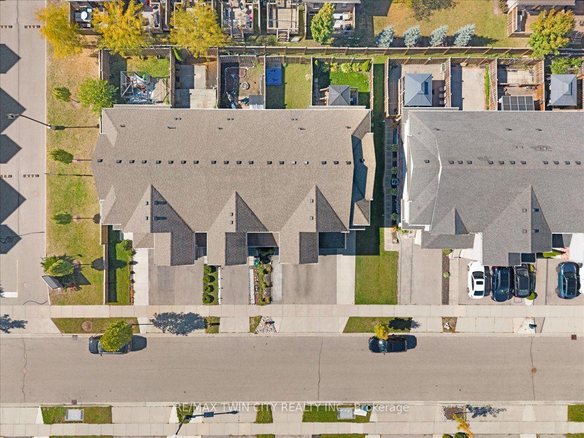 Photo 40 of 72 Meadowridge Street, Kitchener, Doon South — HOMEH