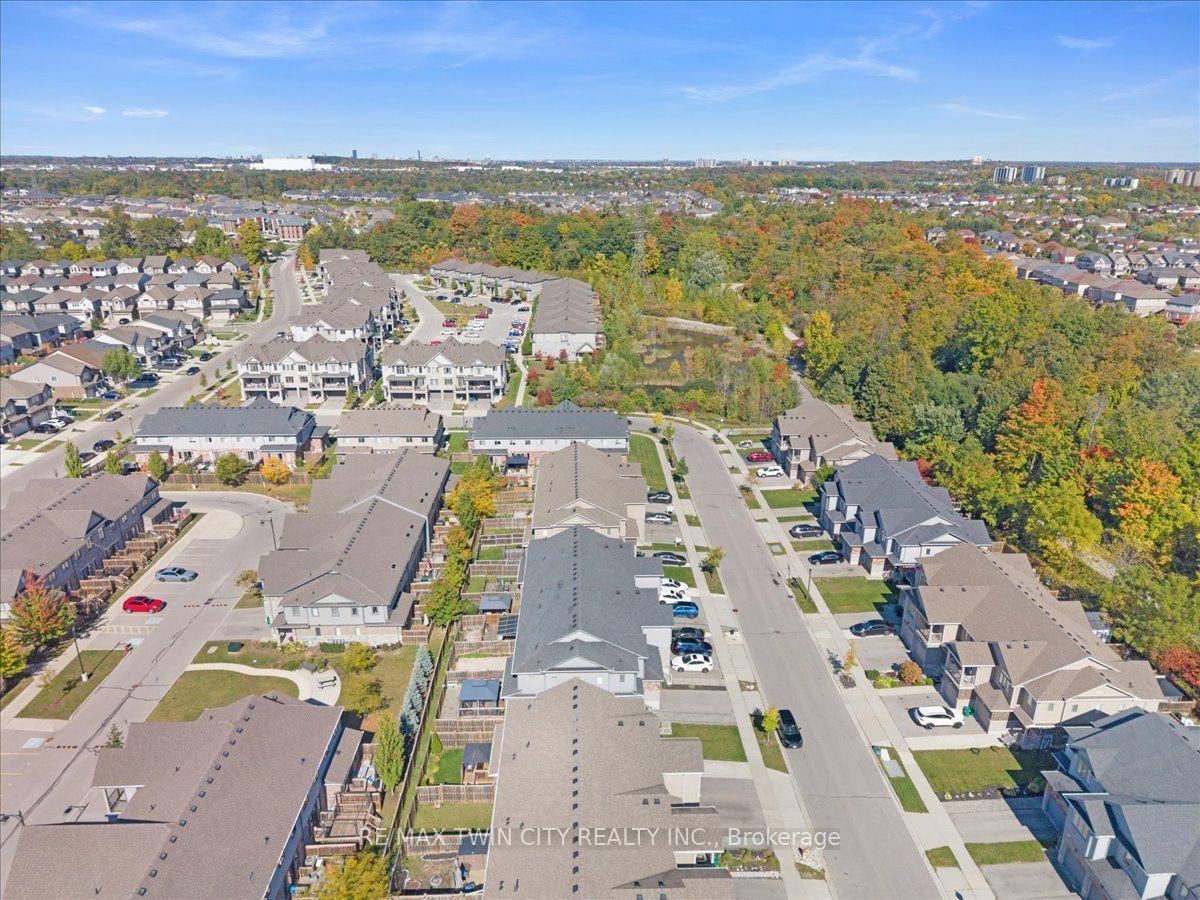 Photo 43 of 72 Meadowridge Street, Kitchener, Doon South — HOMEH