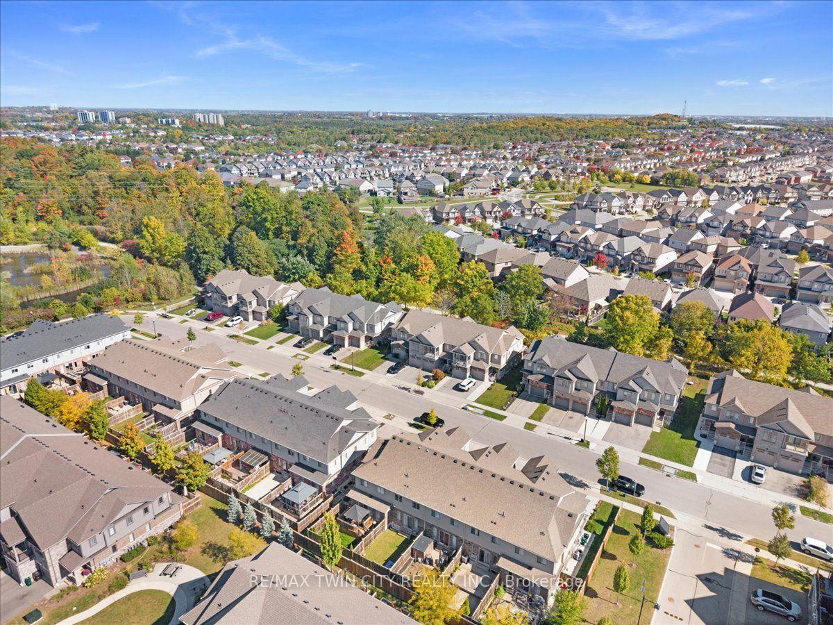 Photo 44 of 72 Meadowridge Street, Kitchener, Doon South — HOMEH