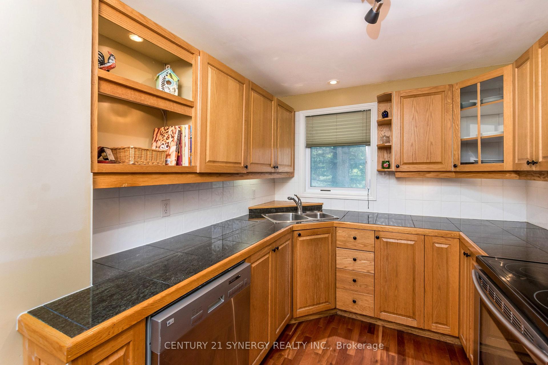 Photo 7 of 68 Sheldrake Drive, Ottawa, Kanata - Glencairn/Hazeldean — HOMEH