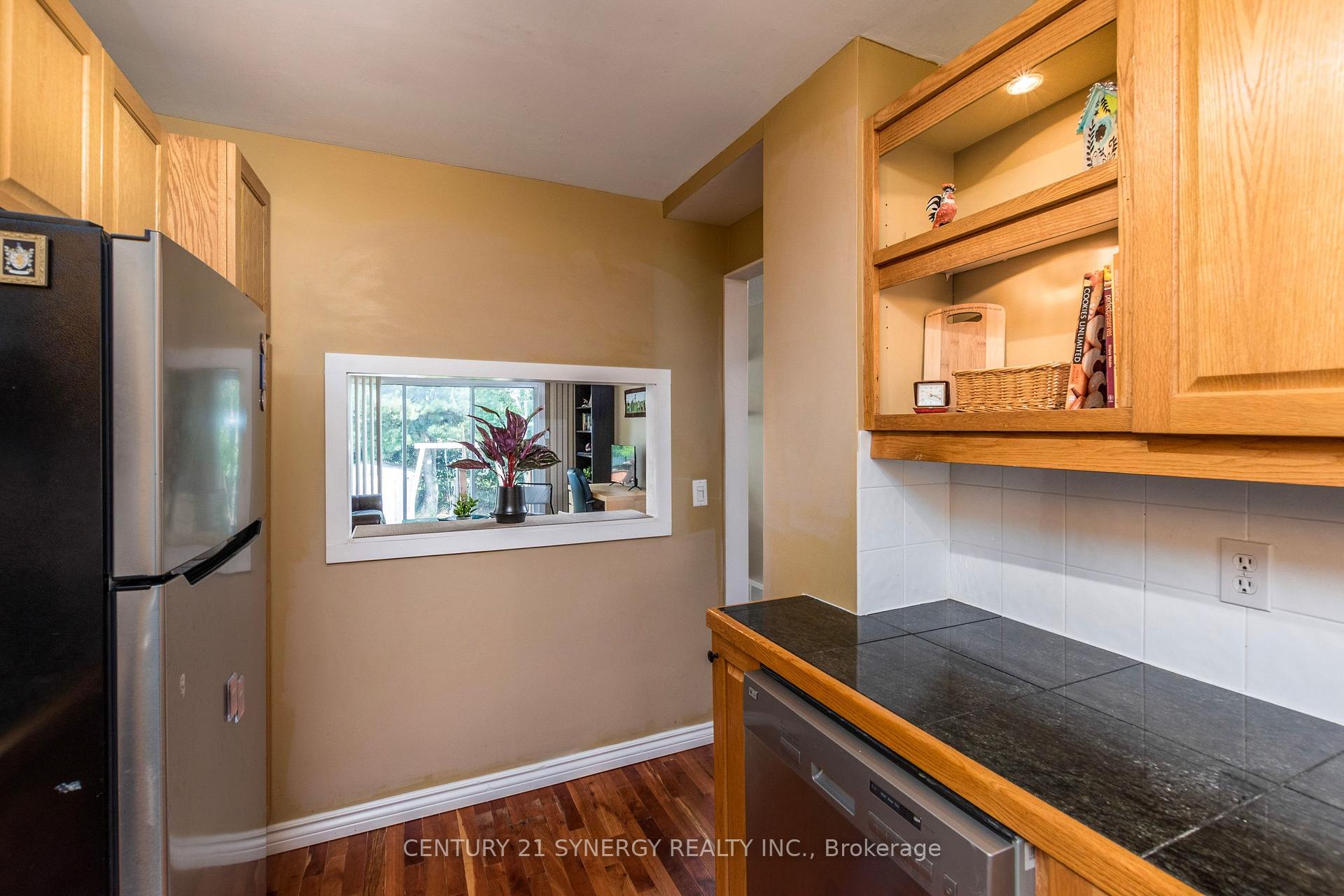 Photo 10 of 68 Sheldrake Drive, Ottawa, Kanata - Glencairn/Hazeldean — HOMEH