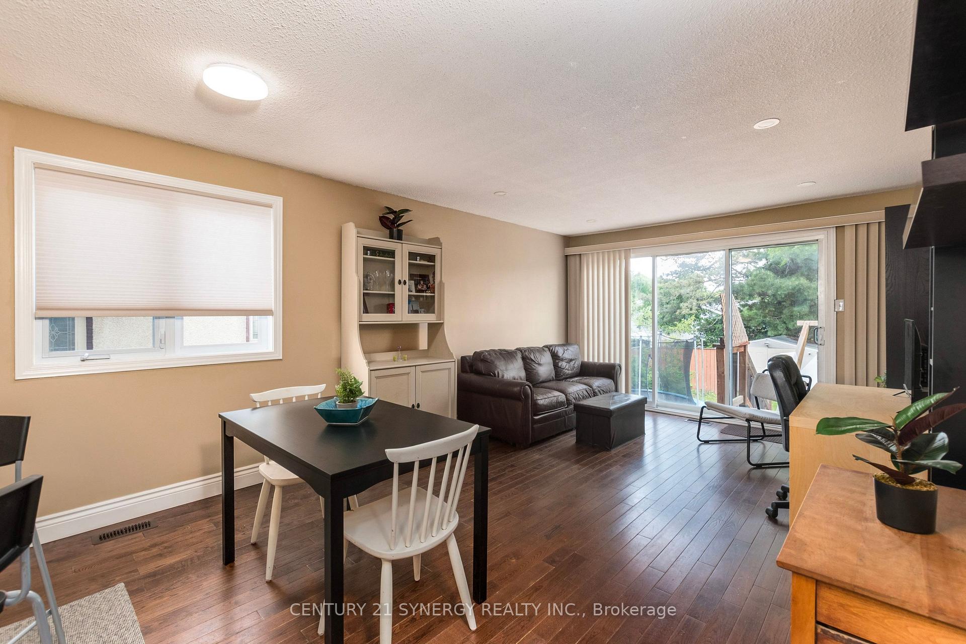 Photo 16 of 68 Sheldrake Drive, Ottawa, Kanata - Glencairn/Hazeldean — HOMEH