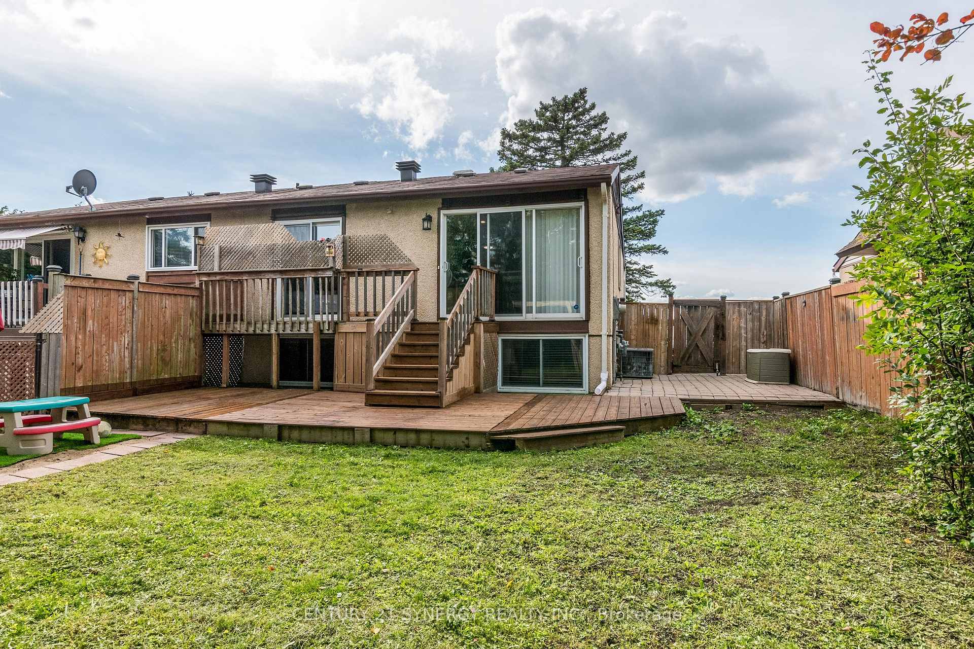 Photo 41 of 68 Sheldrake Drive, Ottawa, Kanata - Glencairn/Hazeldean — HOMEH