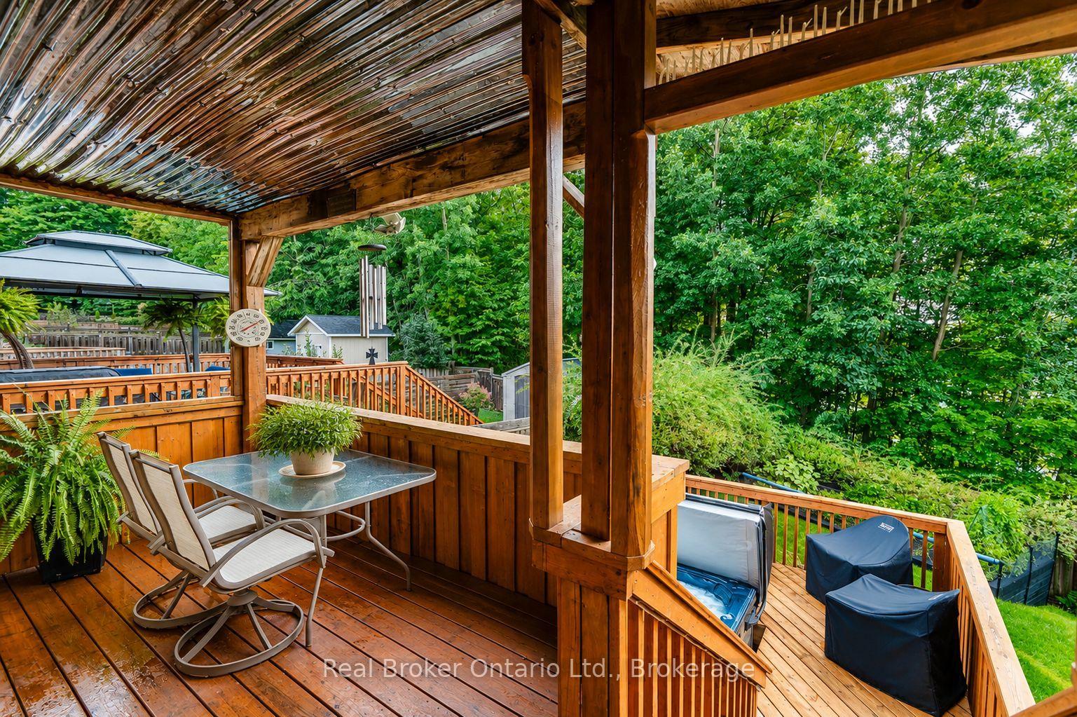 Photo 2 of 140 Southwinds Crescent, Midland — HOMEH