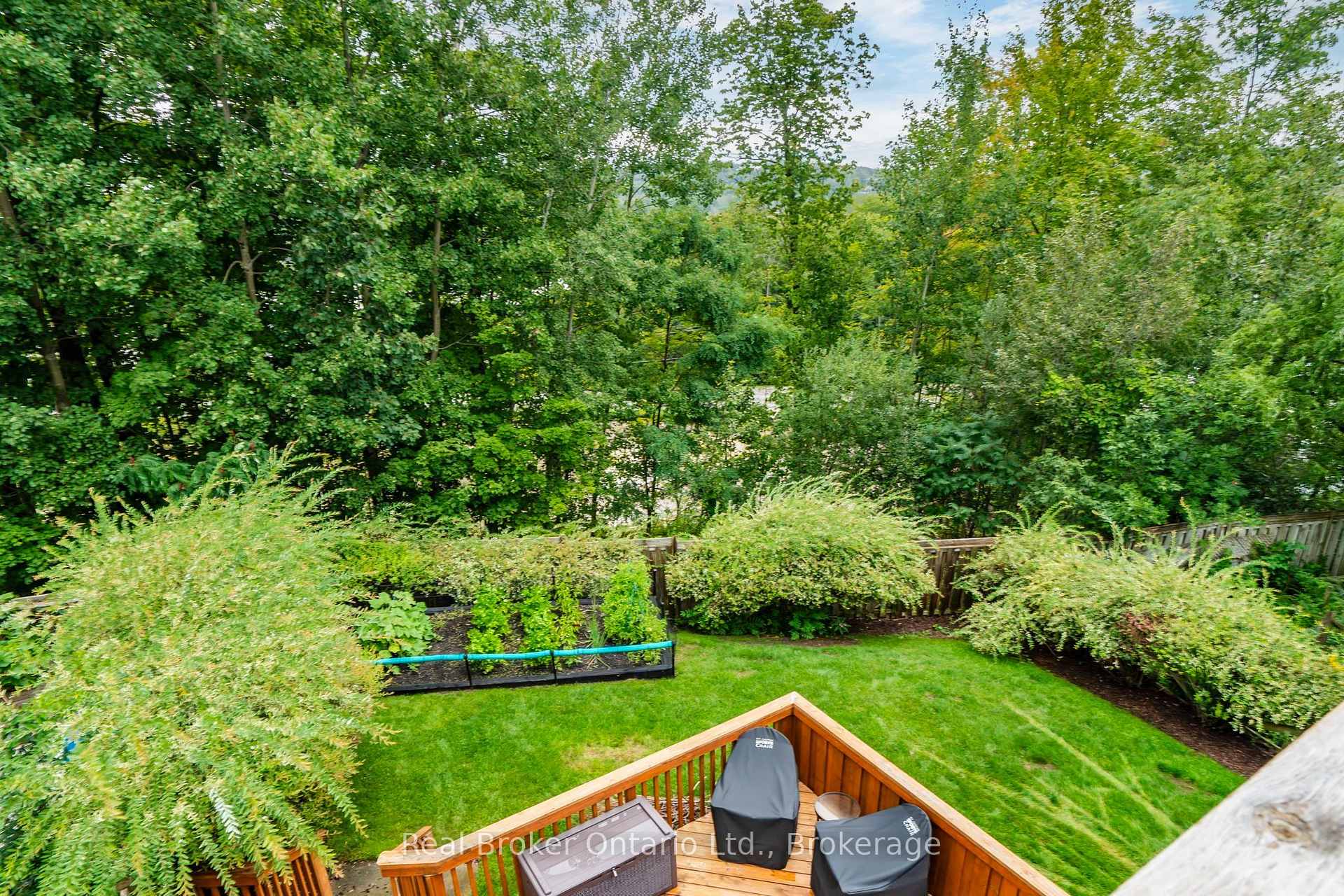 Photo 3 of 140 Southwinds Crescent, Midland — HOMEH