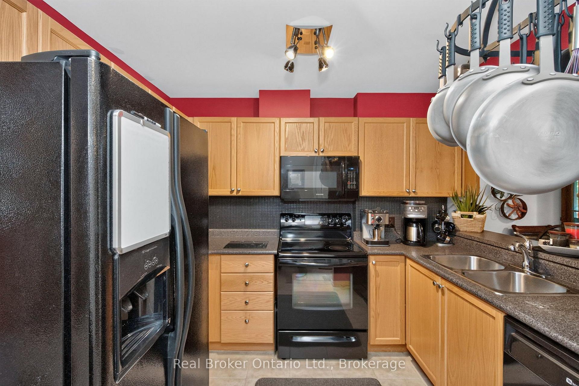 Photo 14 of 140 Southwinds Crescent, Midland — HOMEH