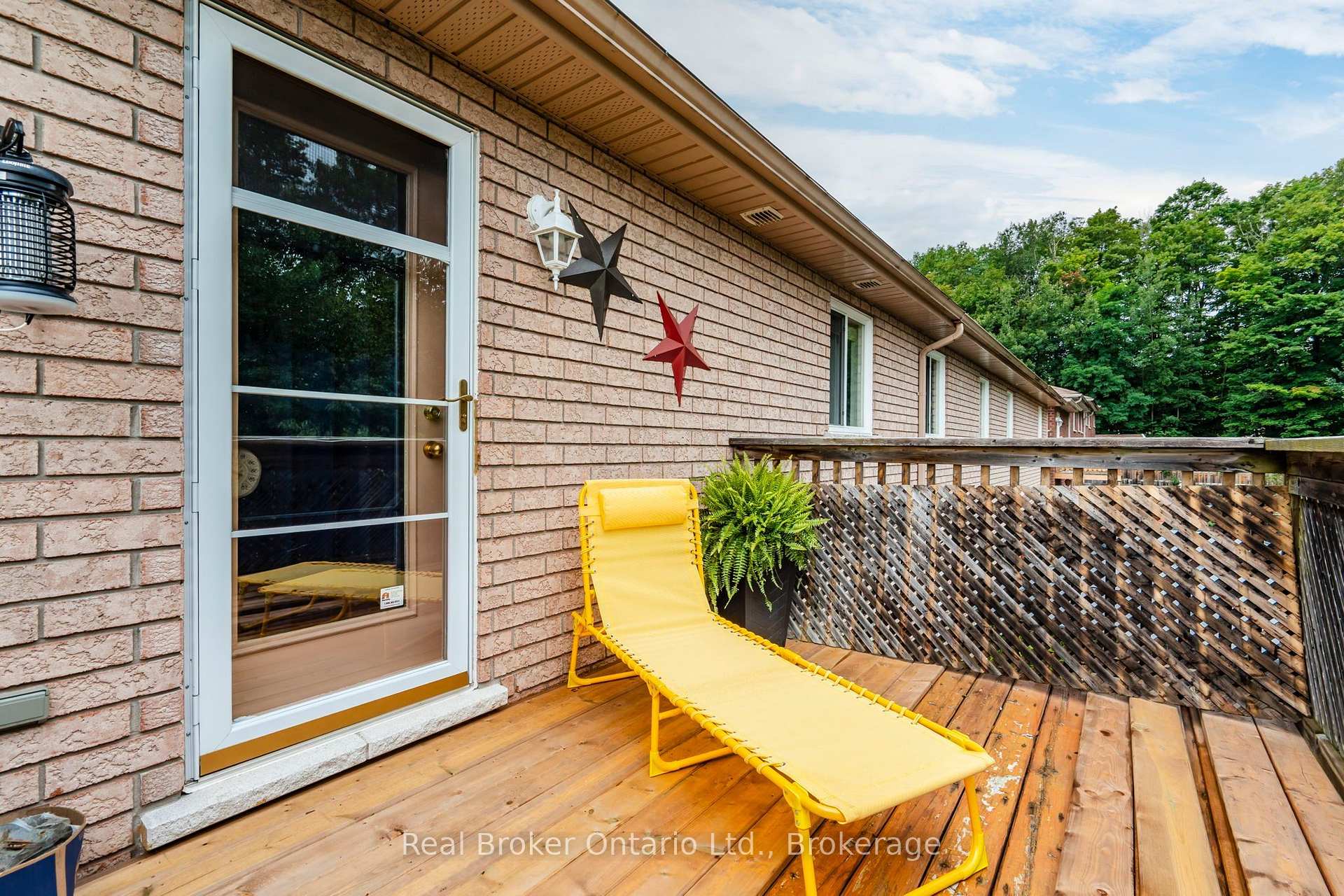Photo 18 of 140 Southwinds Crescent, Midland — HOMEH