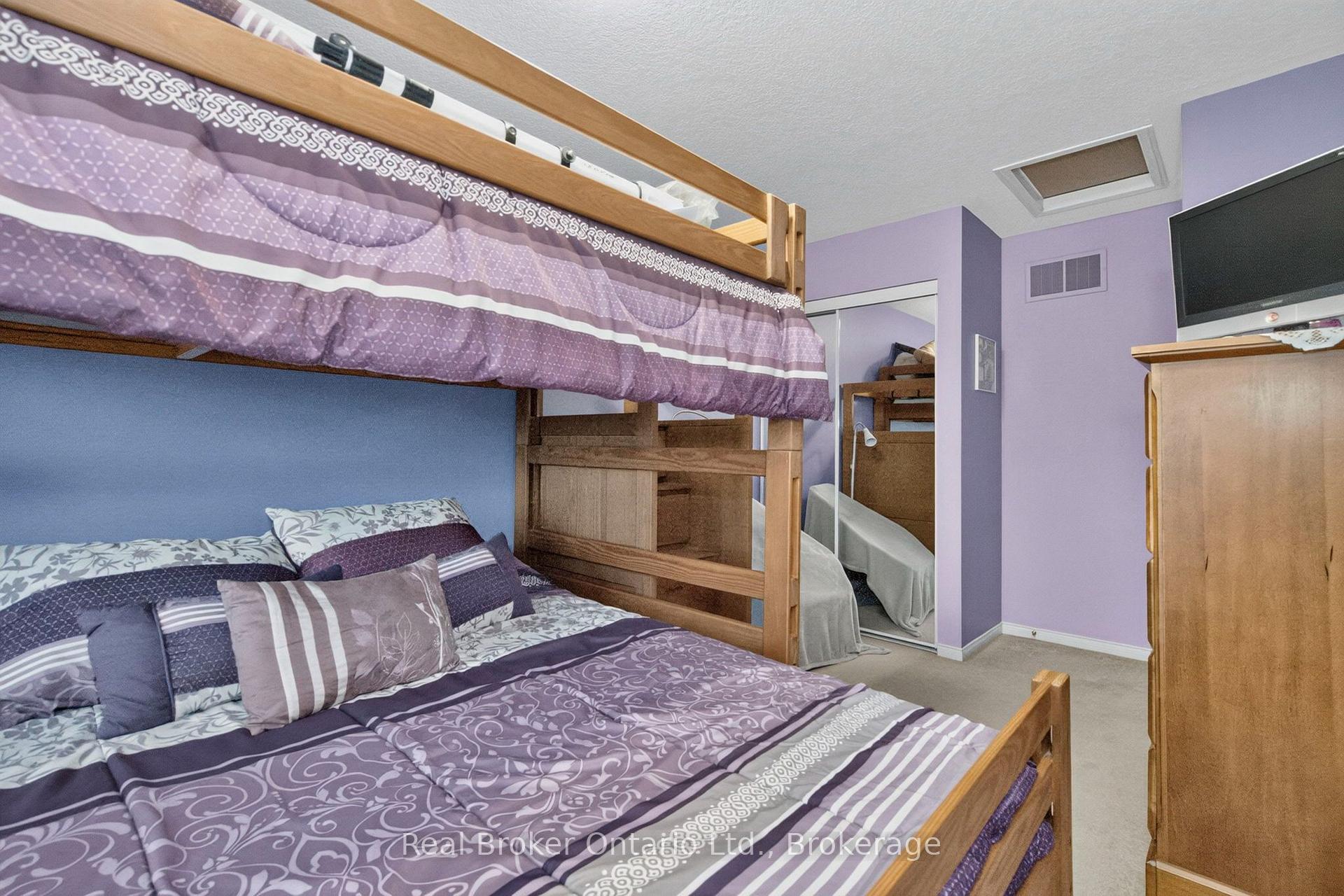 Photo 20 of 140 Southwinds Crescent, Midland — HOMEH