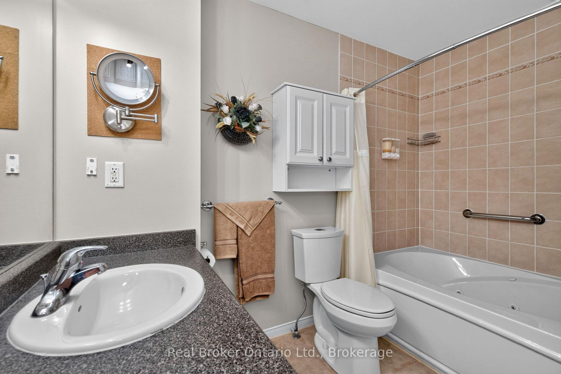 Photo 23 of 140 Southwinds Crescent, Midland — HOMEH