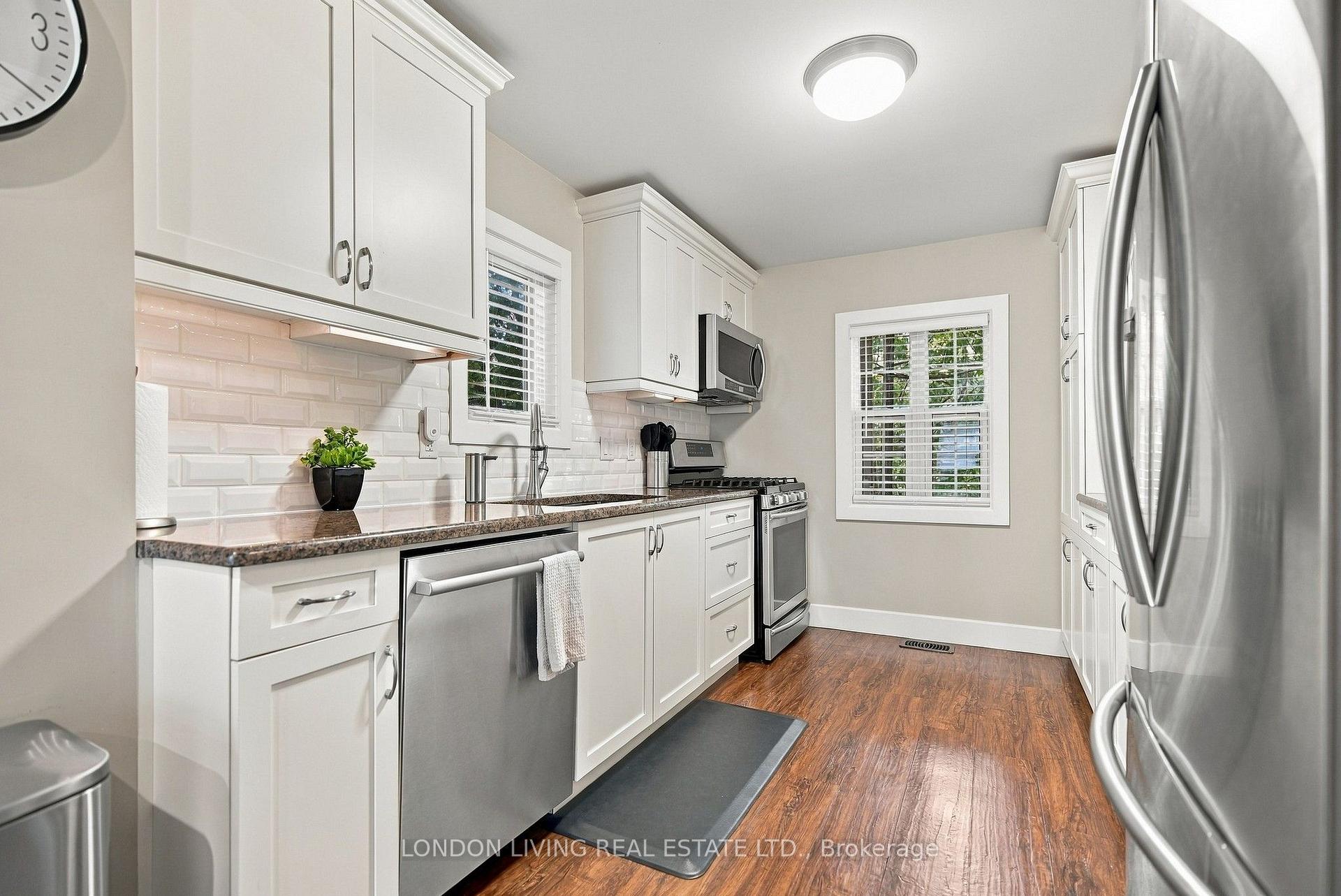 Photo 9 of 757 Nadine Avenue, London, South R — HOMEH
