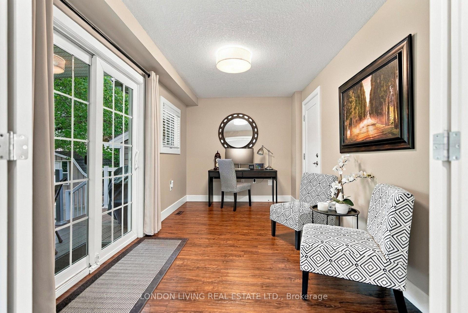 Photo 11 of 757 Nadine Avenue, London, South R — HOMEH