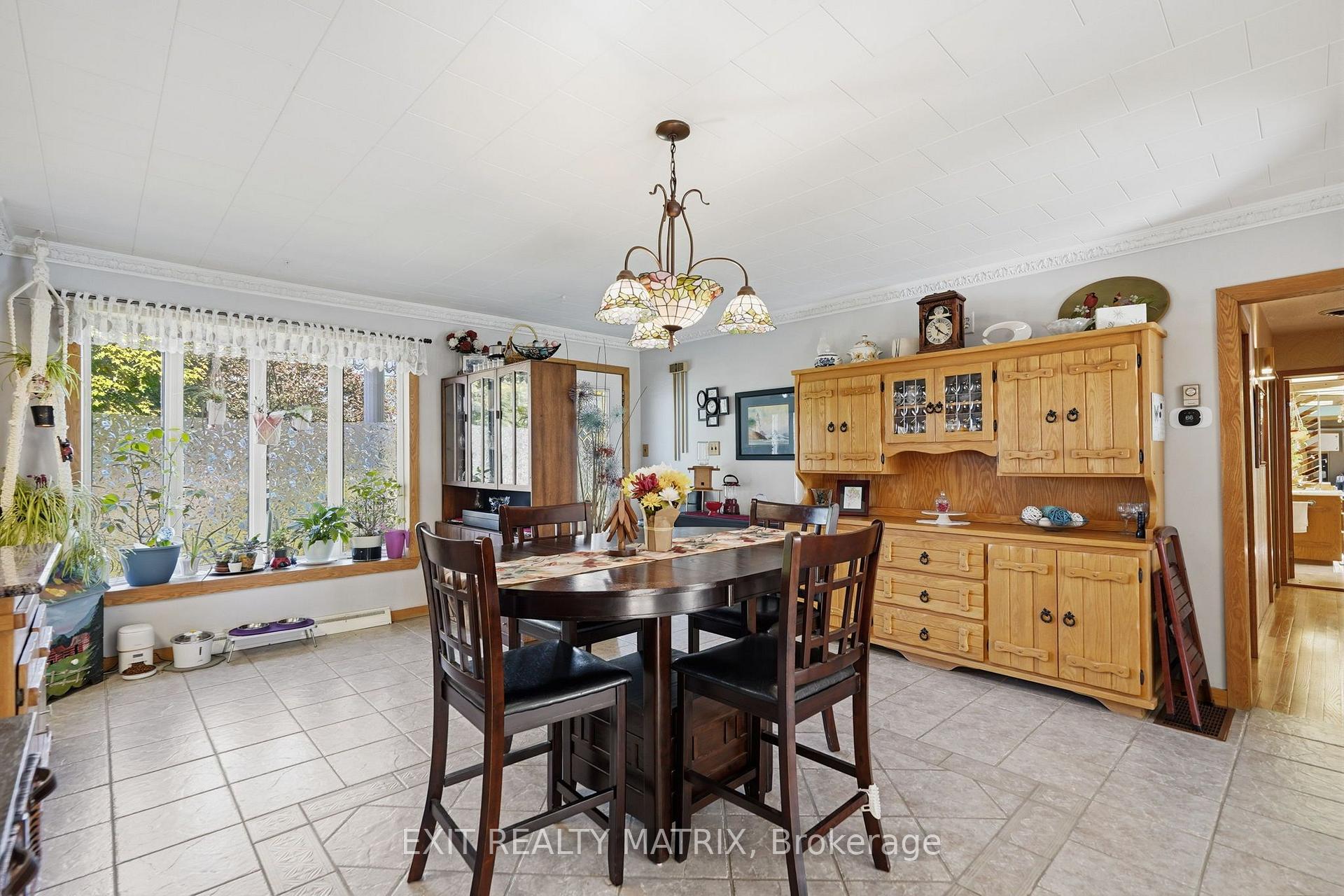 Photo 6 of 1055 Victoria Street, Champlain, L'Orignal — HOMEH