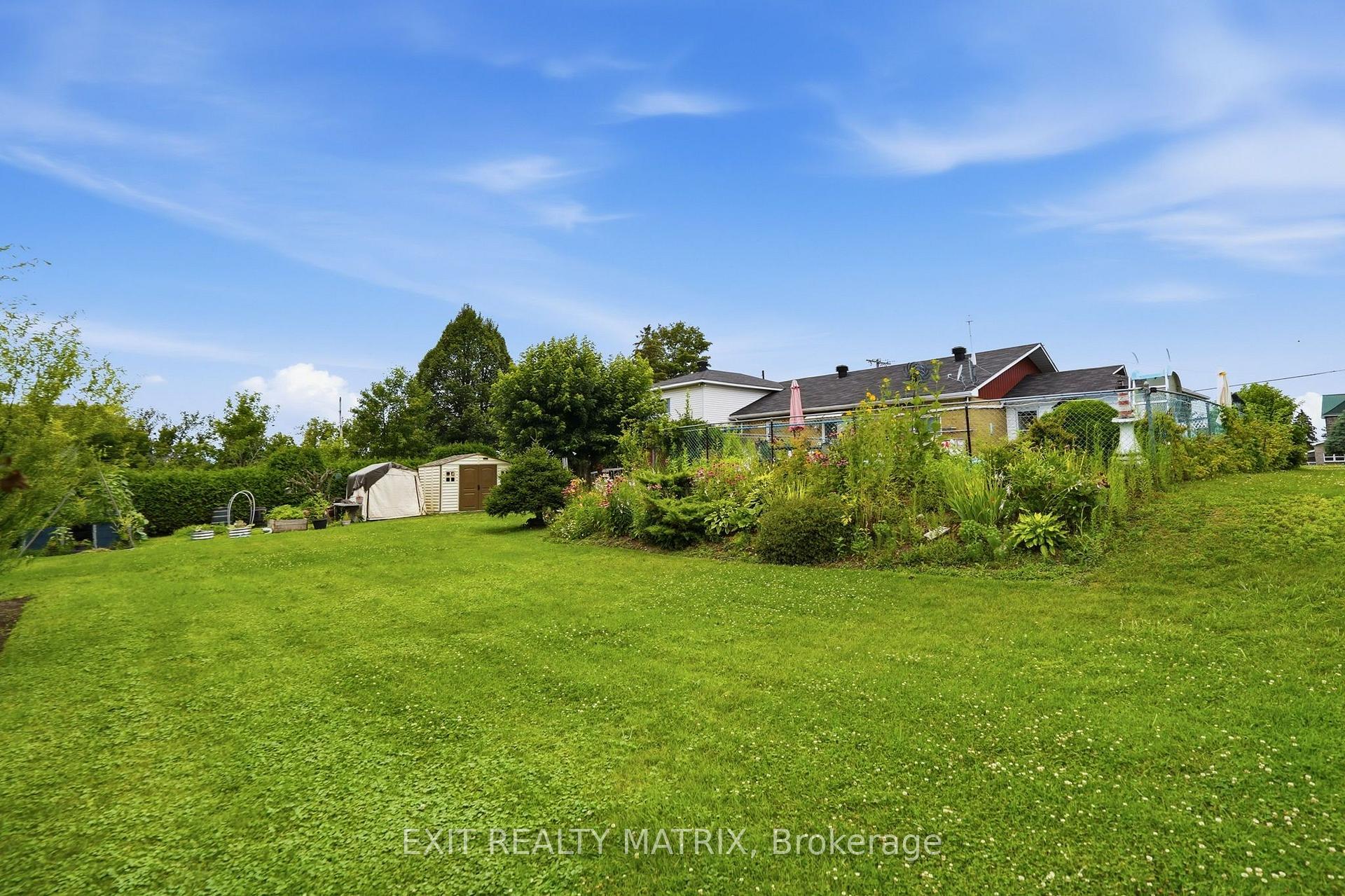 Photo 42 of 1055 Victoria Street, Champlain, L'Orignal — HOMEH