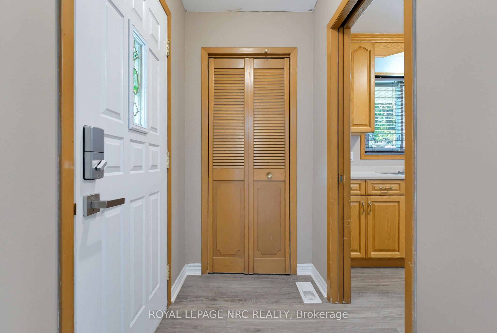 Photo 7 of 6395 Glengate Street, Niagara Falls, Morrison — HOMEH