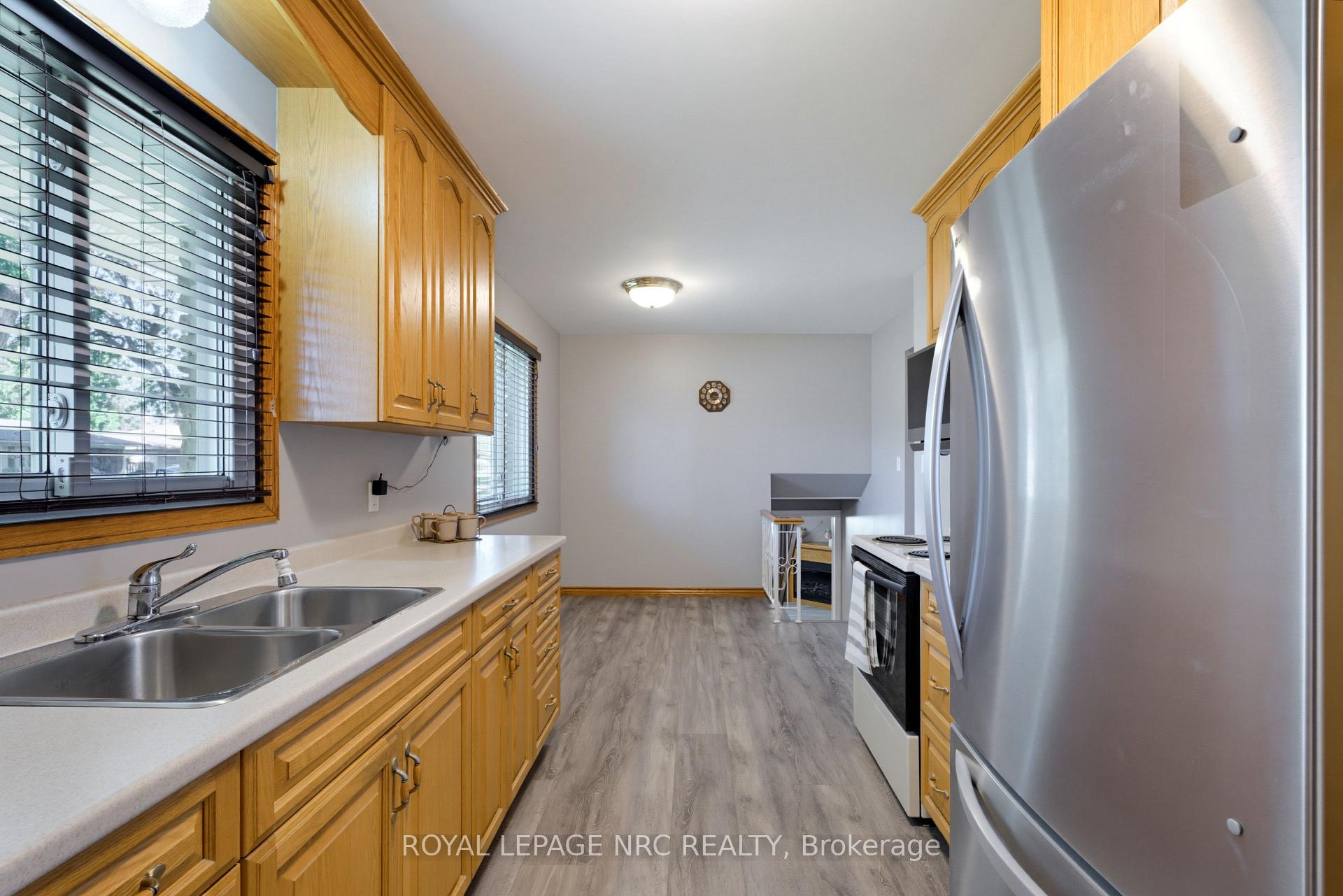 Photo 14 of 6395 Glengate Street, Niagara Falls, Morrison — HOMEH