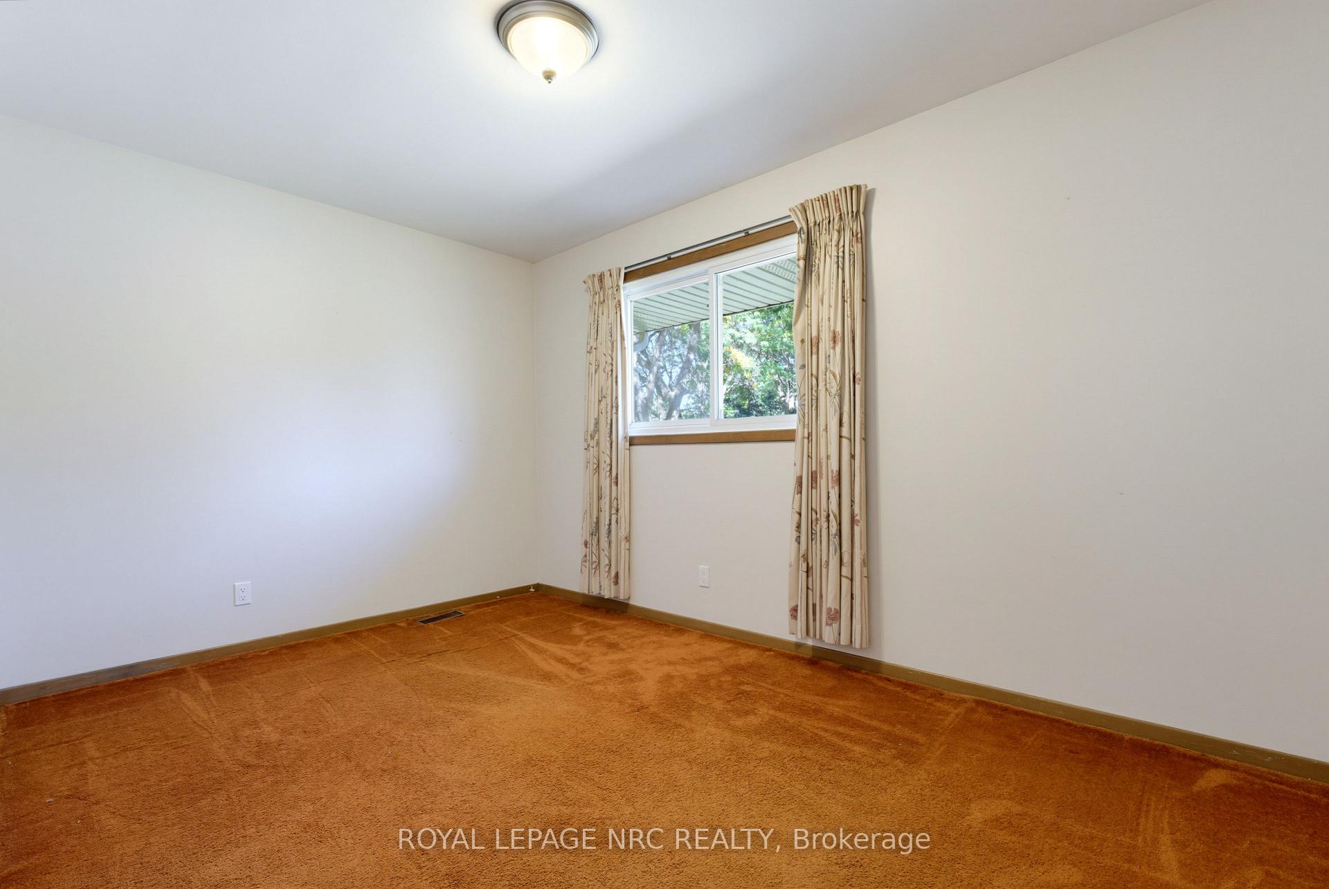 Photo 23 of 6395 Glengate Street, Niagara Falls, Morrison — HOMEH
