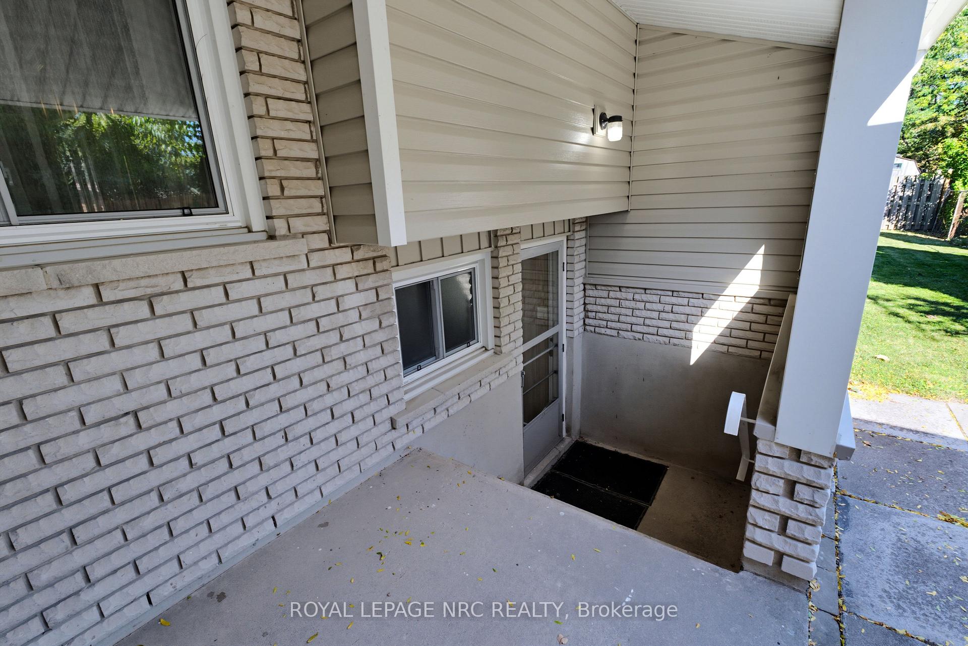 Photo 28 of 6395 Glengate Street, Niagara Falls, Morrison — HOMEH
