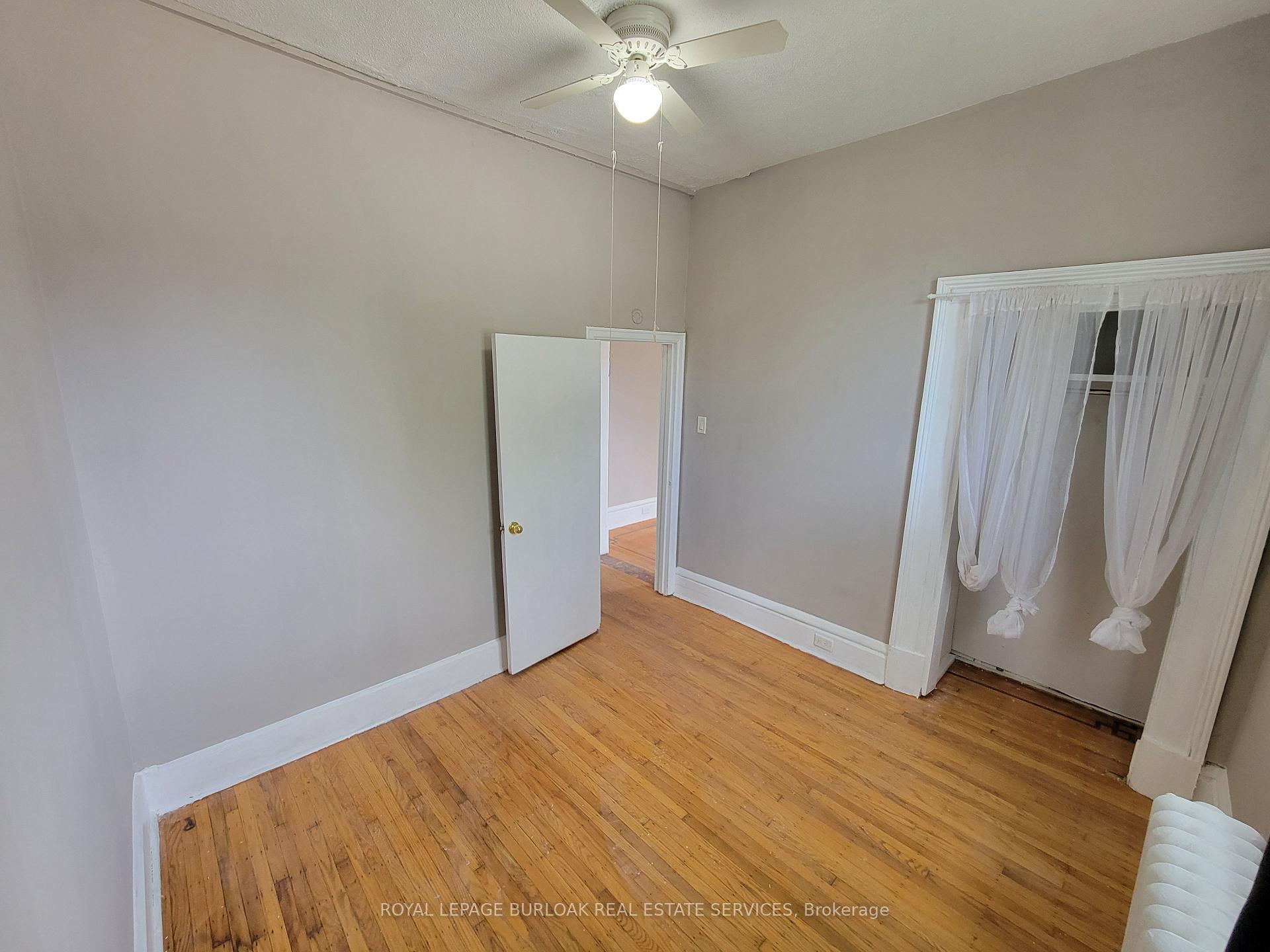 Photo 5 of Unit 1, 303 East 19 Street, Hamilton, Inch Park — HOMEH