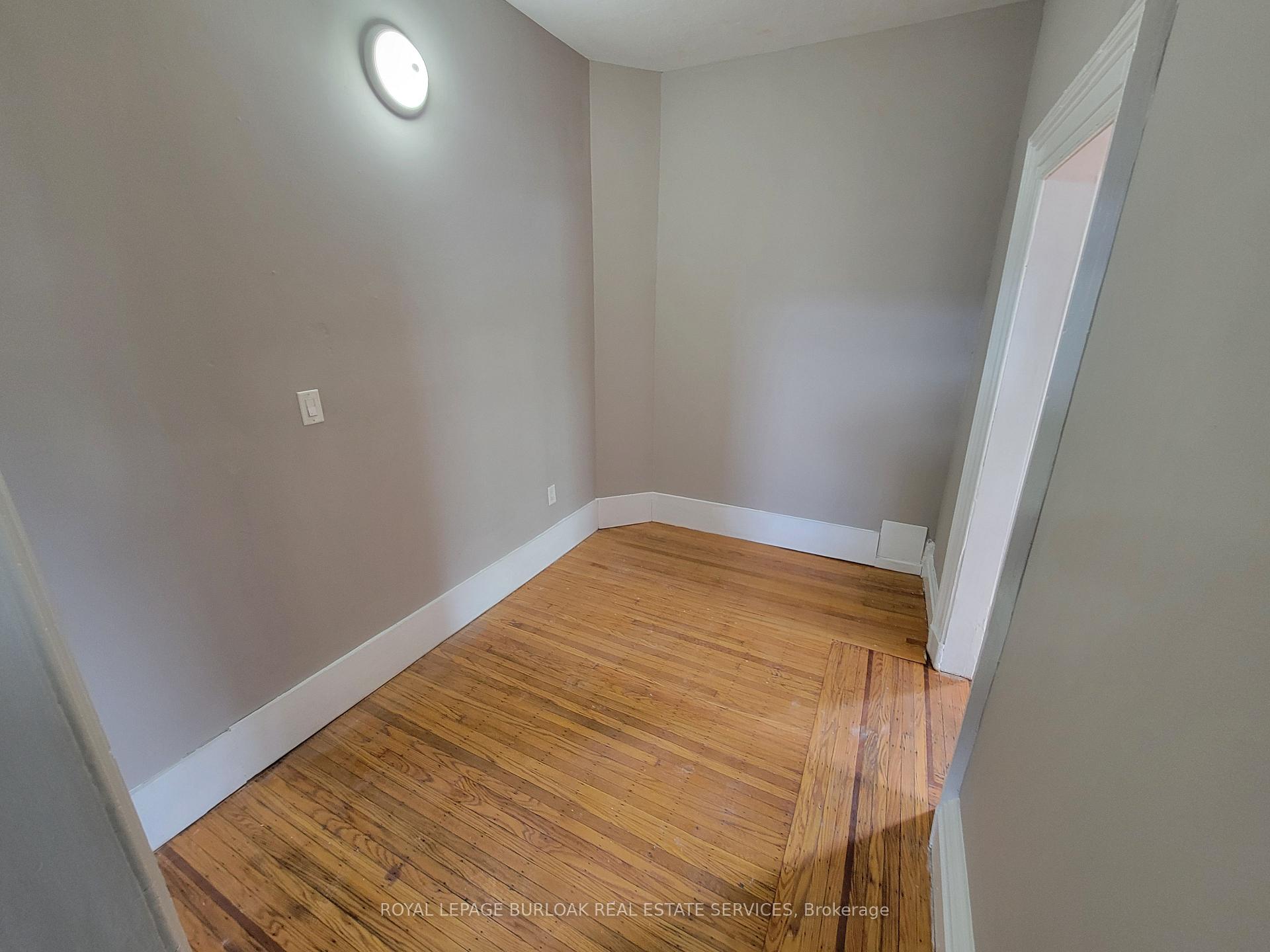 Photo 6 of Unit 1, 303 East 19 Street, Hamilton, Inch Park — HOMEH