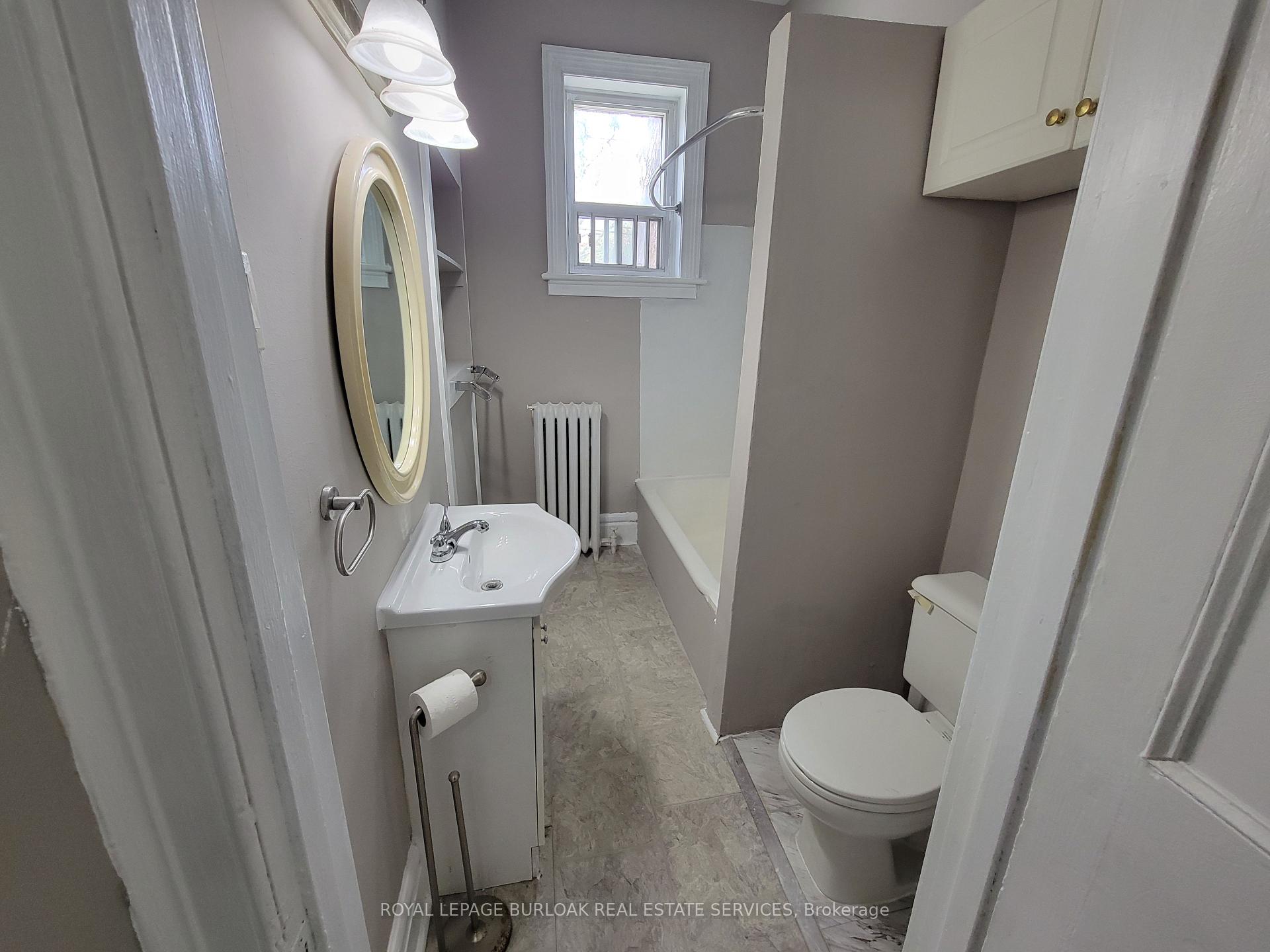 Photo 10 of Unit 1, 303 East 19 Street, Hamilton, Inch Park — HOMEH