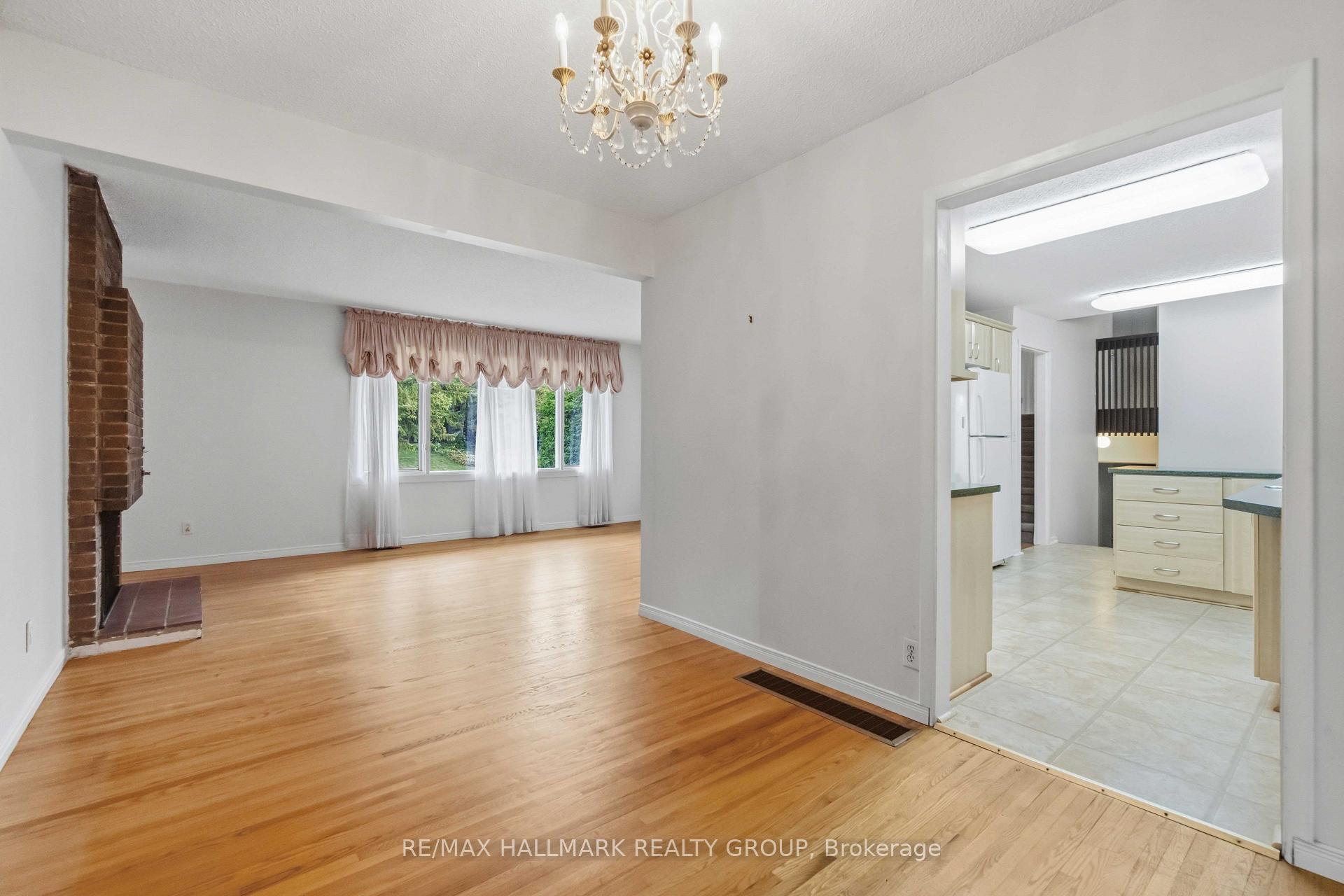 Photo 9 of 3 Sandwell Crescent, Ottawa, Kanata - Beaverbrook — HOMEH