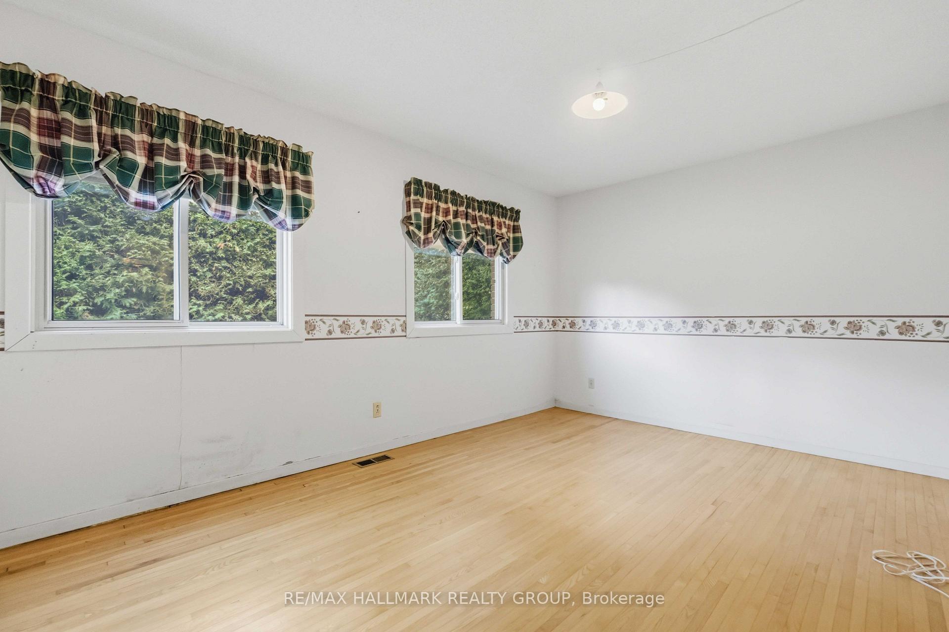 Photo 16 of 3 Sandwell Crescent, Ottawa, Kanata - Beaverbrook — HOMEH